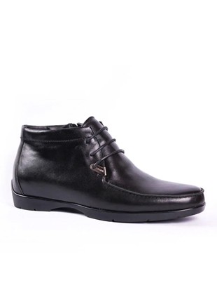 Neat winter shoes for men. Black Boots "Solo Man Z 2"