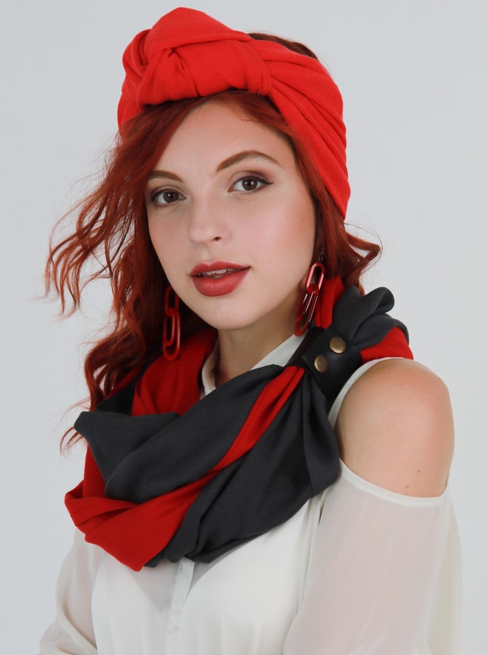 Cashmere stylish scarf Snood Black and white from the designer Art Sana