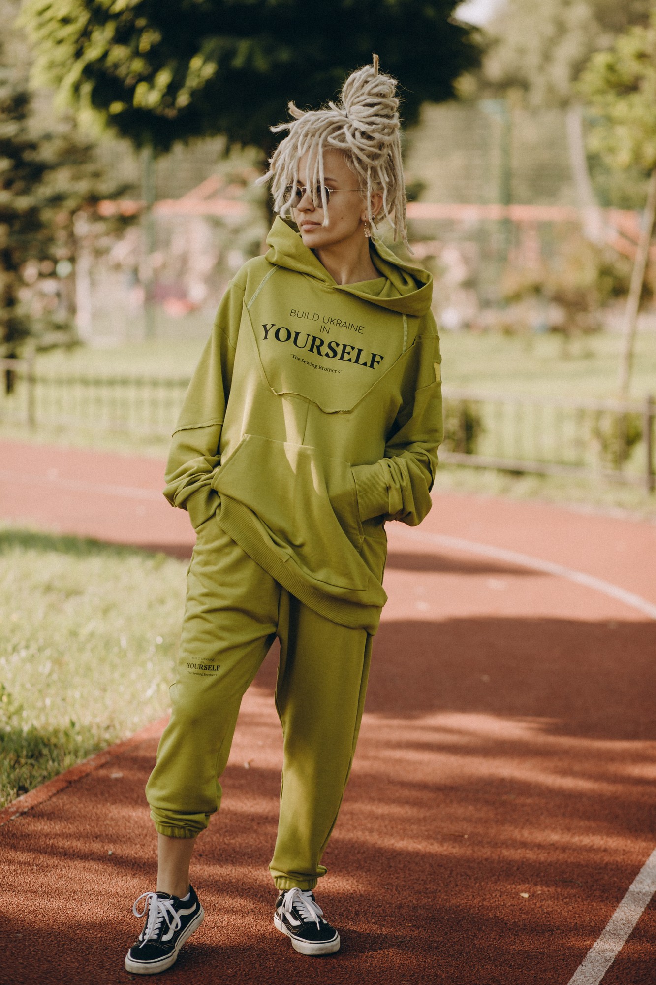 pants and hoodie Build Ukraine in yourself olive