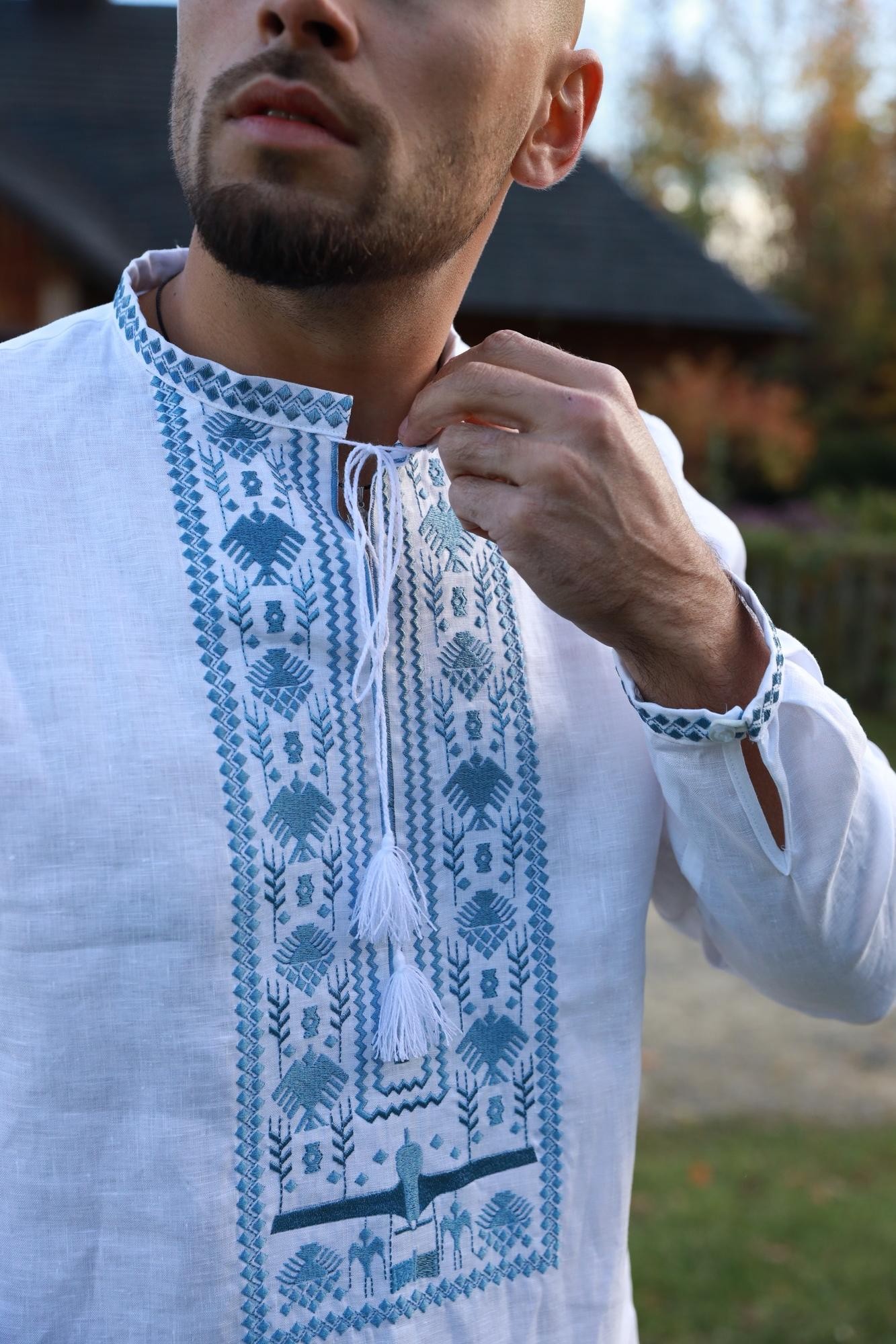 Bayraktar embroidery is blue