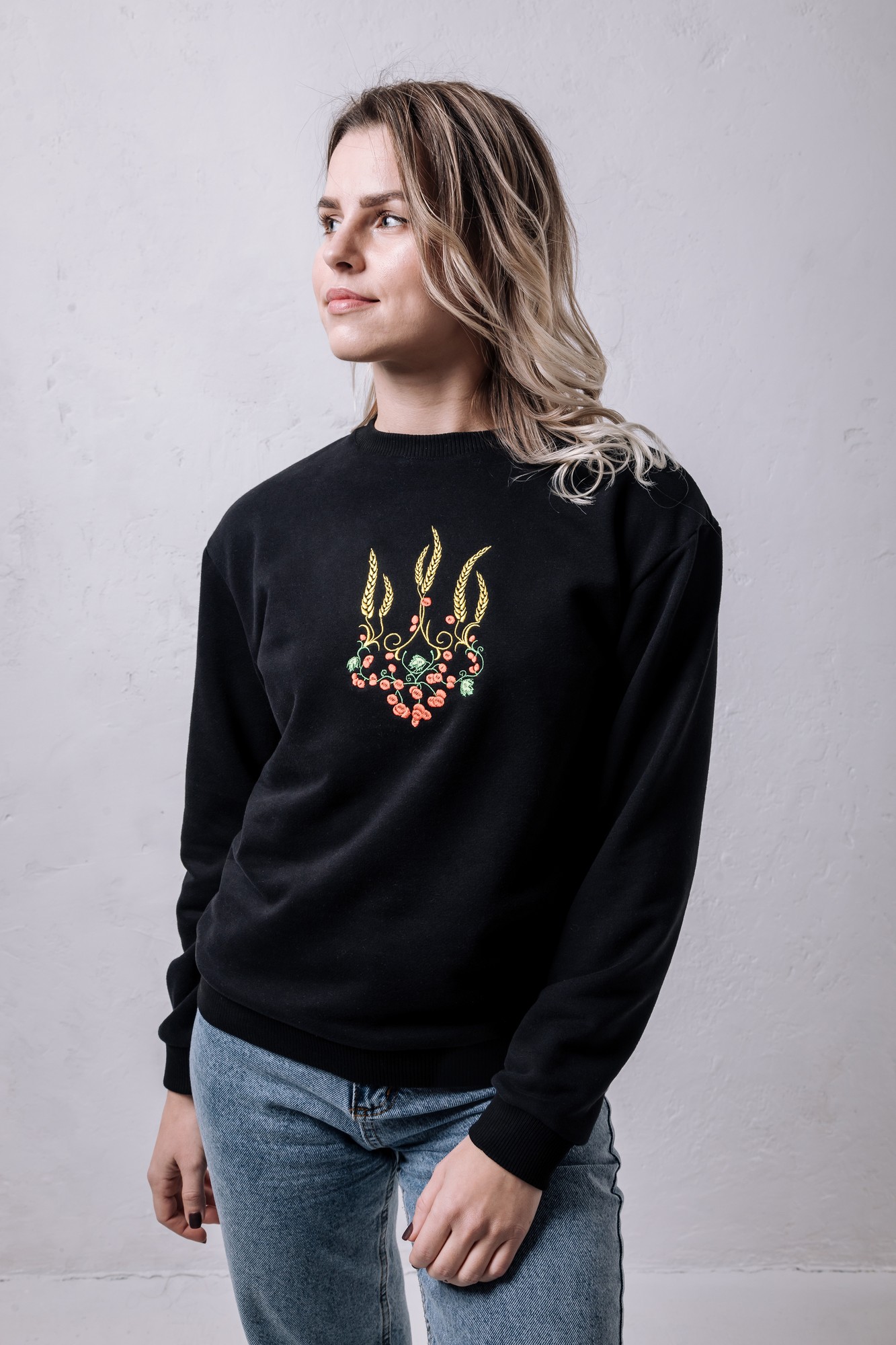 Women's sweatshirt with embroidery "Ukrainian tryzub Kalina" black