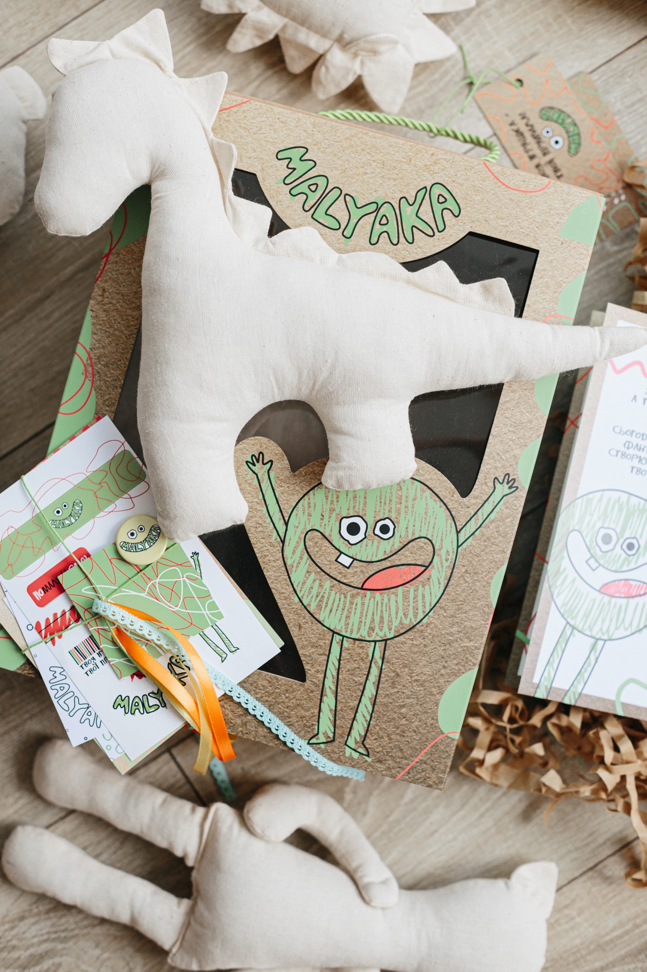 Diy gift for kids, make your own diy personalised toy dinosaur, children's  drawing gift, kids drawing - 20792 from Malyaka with donate to u24