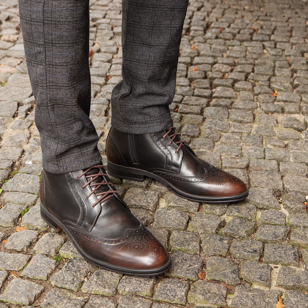Brown winter brogues for men. Stylish boots Ikos 207