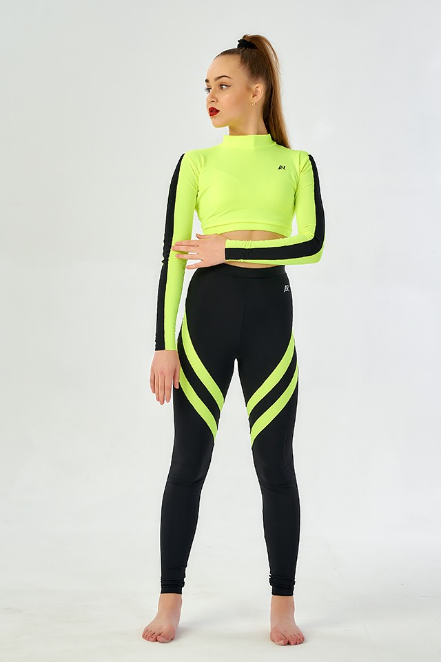 Leggings and a top with inserts - a black and lemon set of training clothes