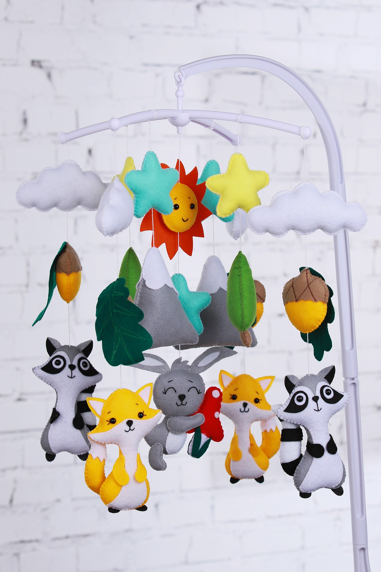 Musical baby mobile with bracket "Forest friends"