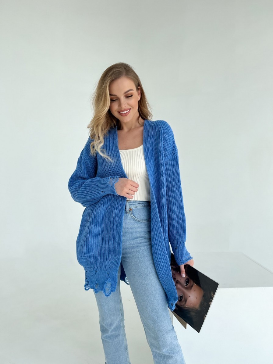 Stylish knitted cardigan in blue color