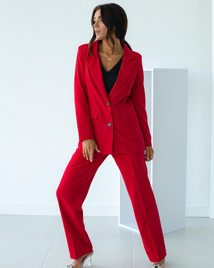 Red classic women's two-piece suit