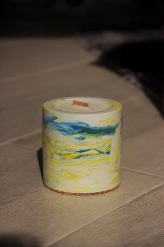 Soy candle marble blue with yellow