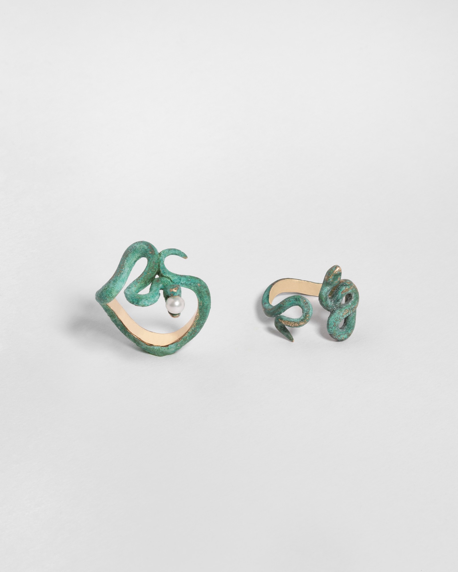 SNAKES DUO RINGS IN PATINA