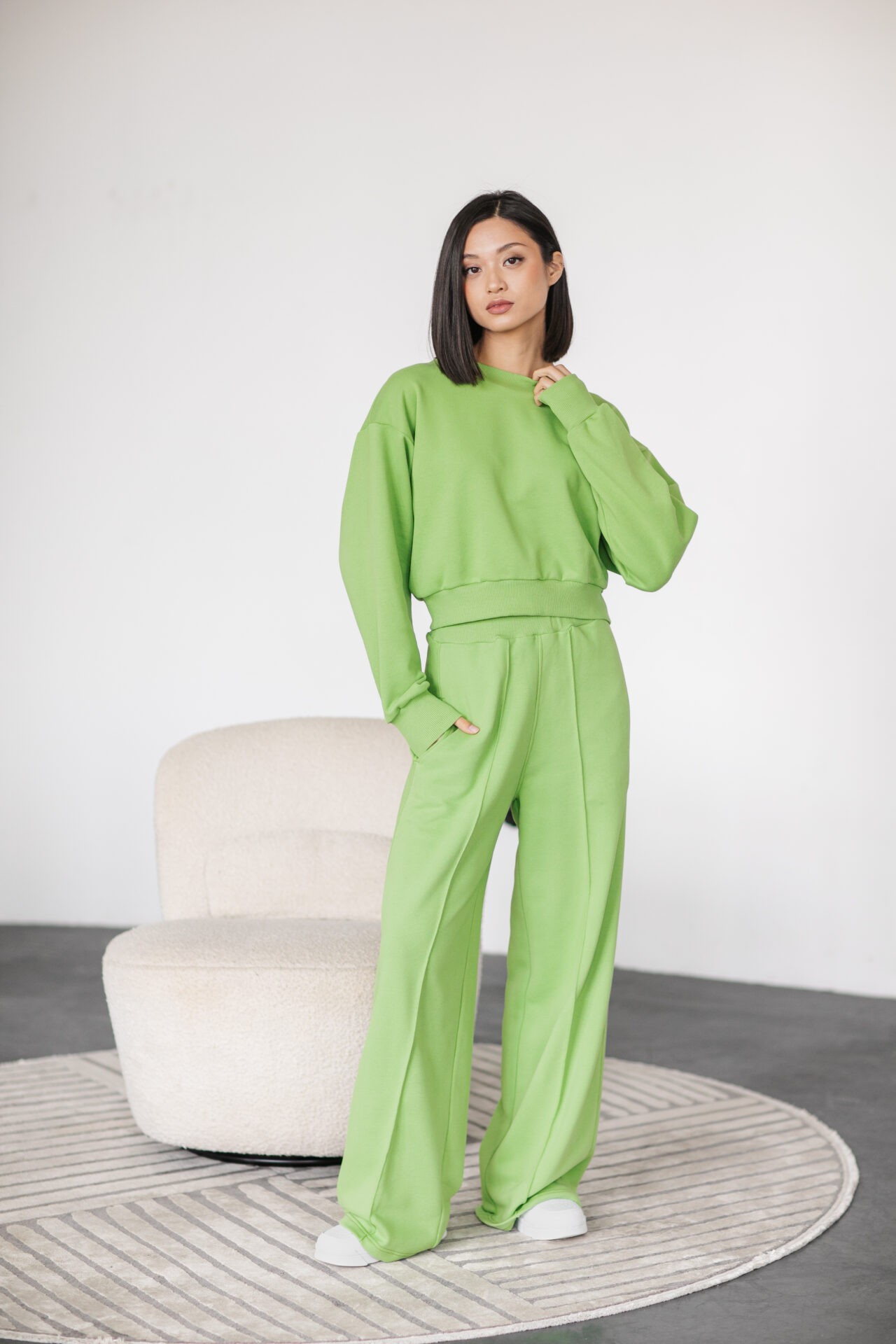 Wide pants with arrows green tea
