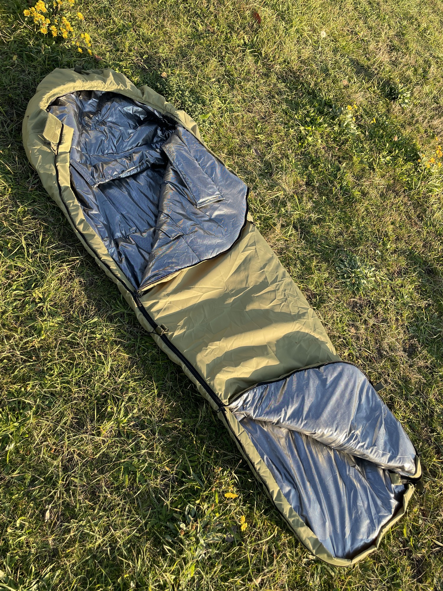 sleeping bag winter with thinsulate and omni-heat very warm