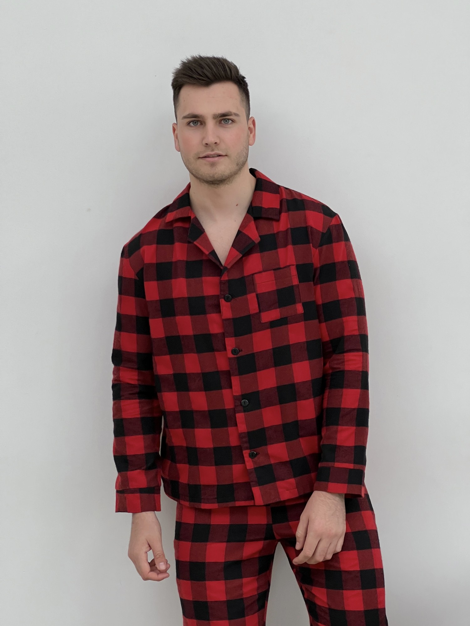Men's cozy flannel pajamas (pants+t-shirt+shirt) checkered red/black  f701p+f02 (Cosy) за 1875 UAH.