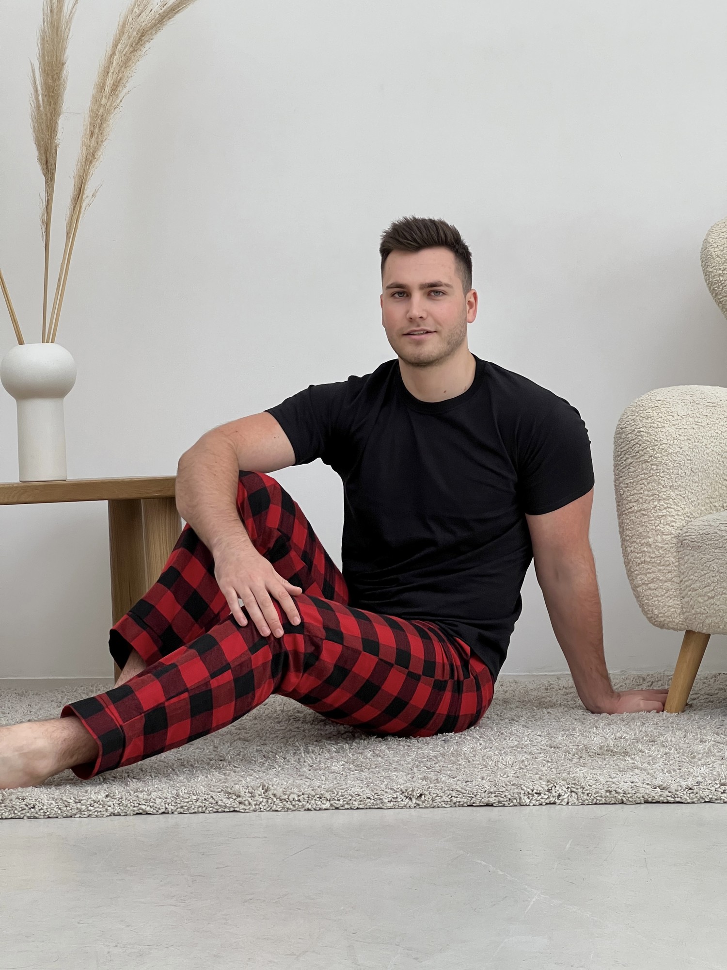 Men's cozy flannel pajamas (pants+t-shirt+shirt) checkered red