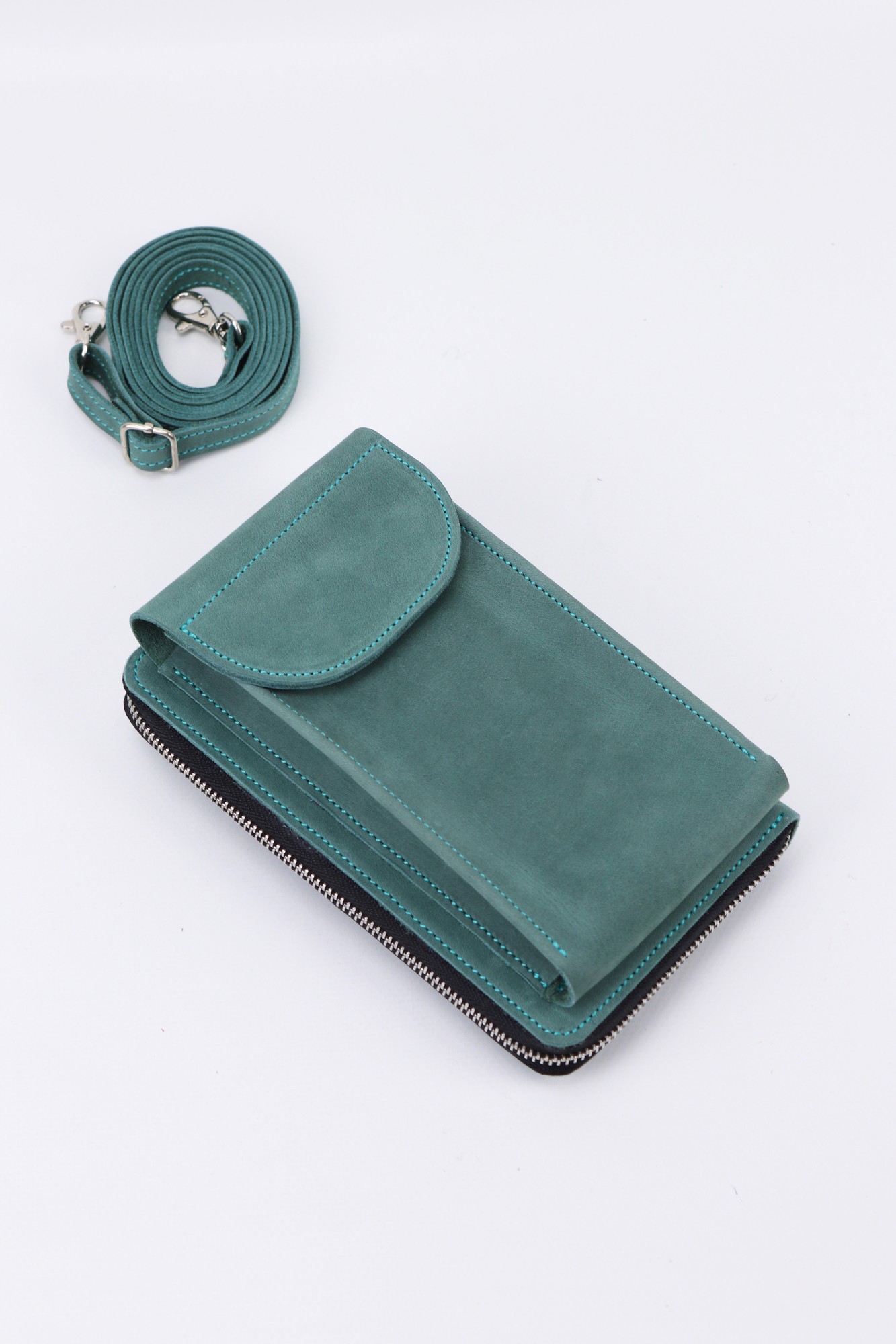 Leather 6 inch Zipper Pouch, Wallet, Coin Purse in Turquoise