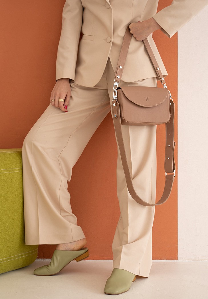 Leather Cross-Body Bag beige The Wings TW-Molly-caramel