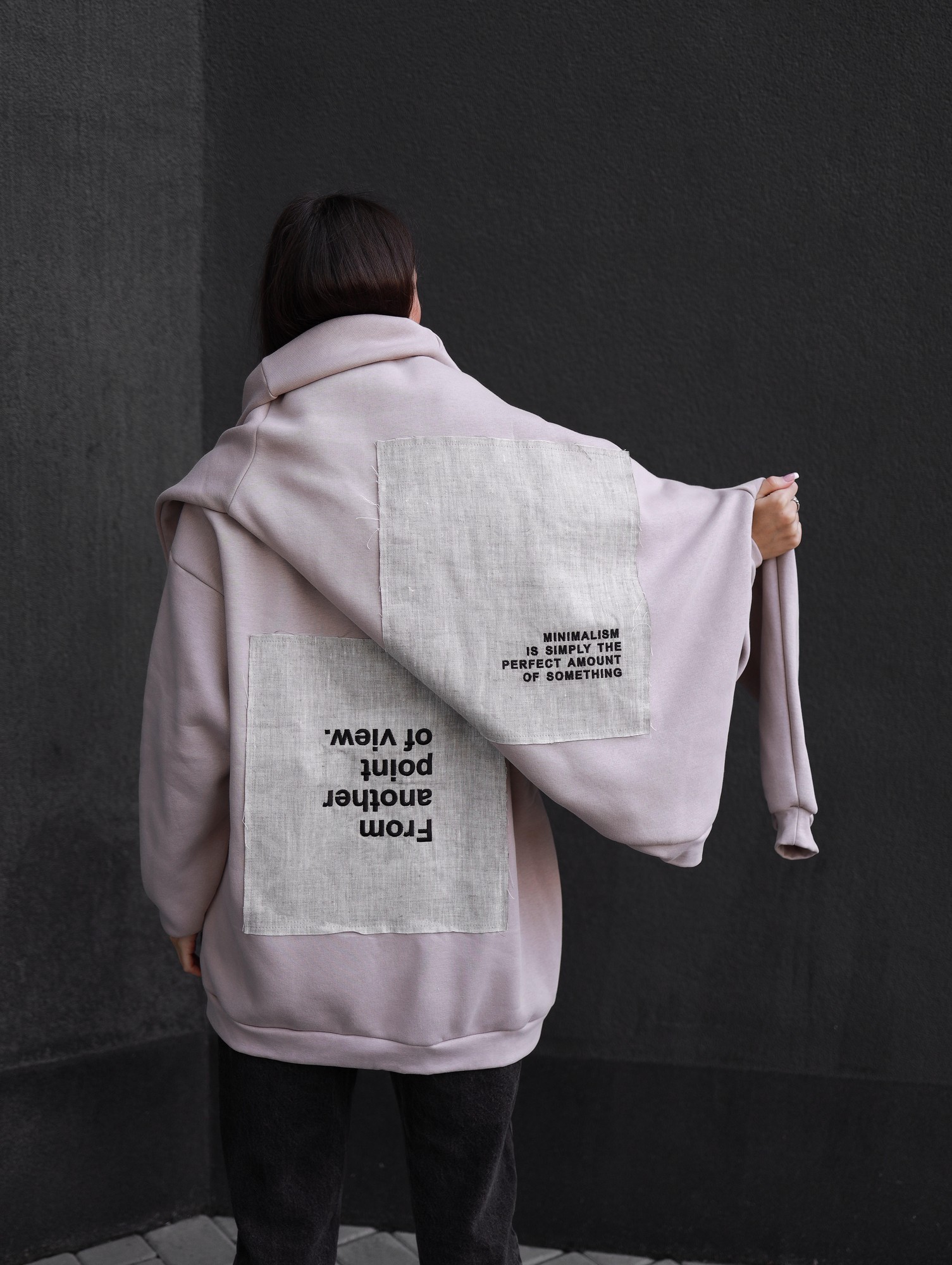 Hoodie "Escape the ordinary"
