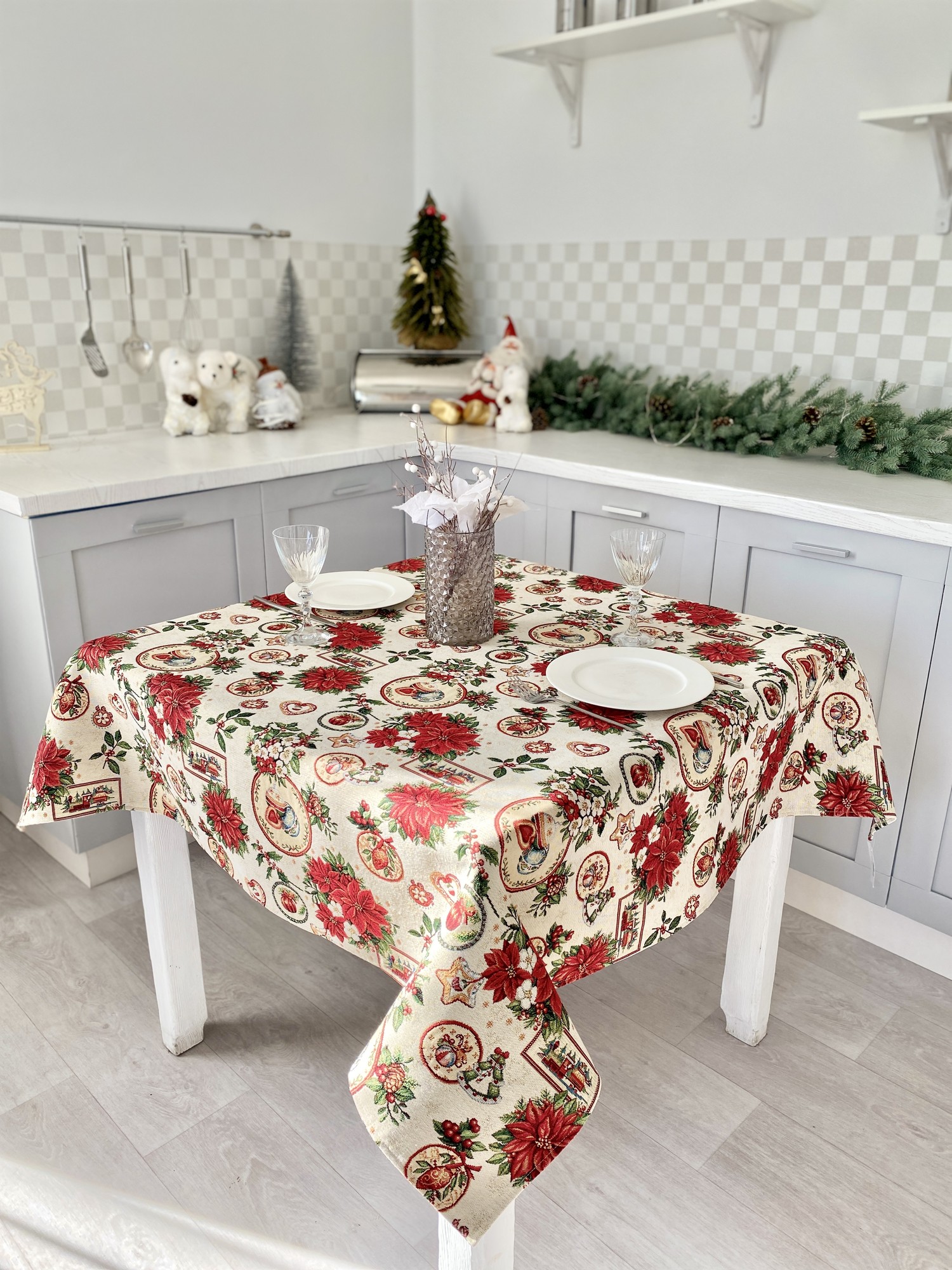 Christmas tapestry tablecloth 137 x 220 cm. festive tablecloth with gold lurex - 23377 from 