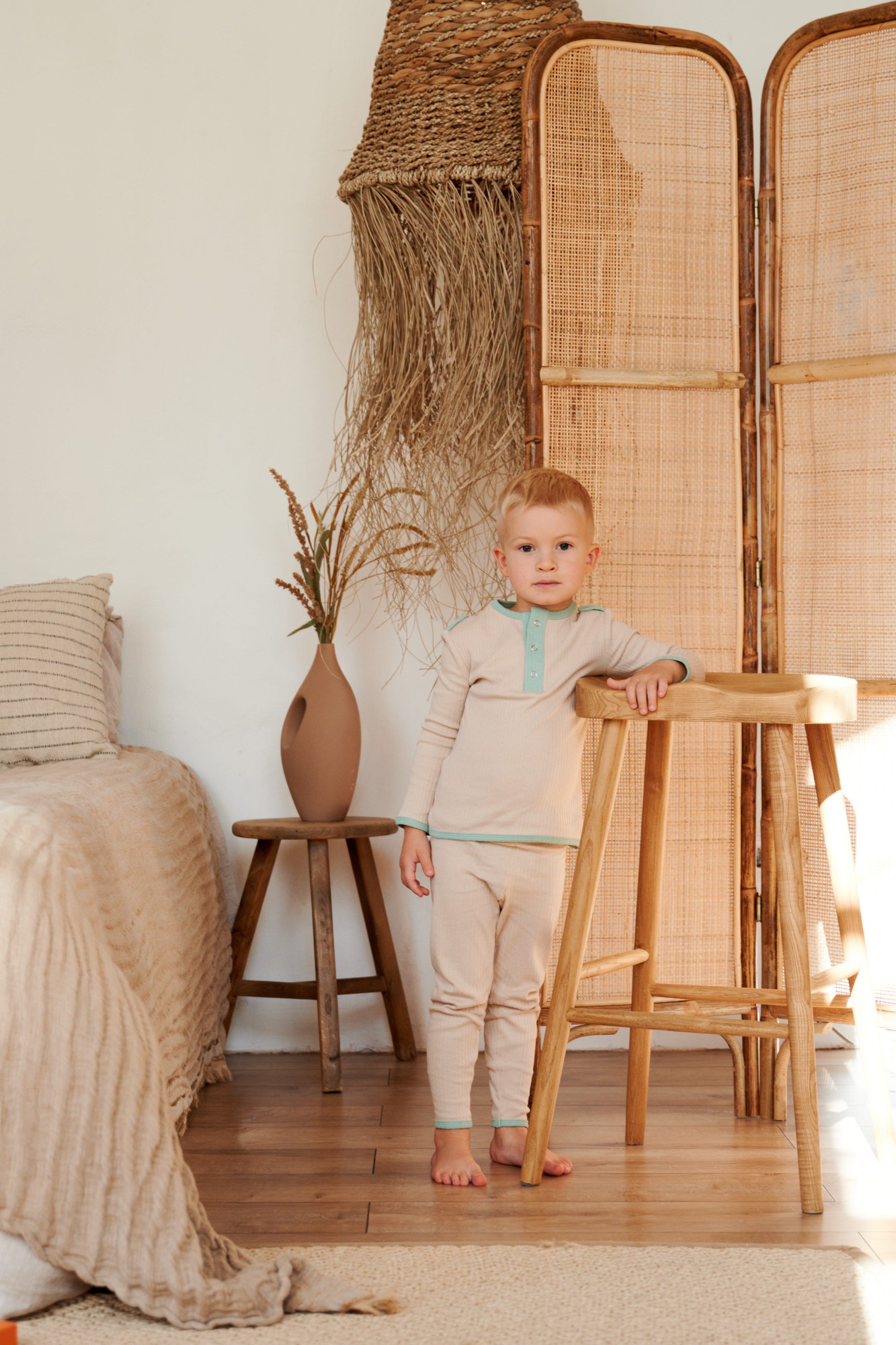 Suite Dambo for a boy (Beige + olive collar)