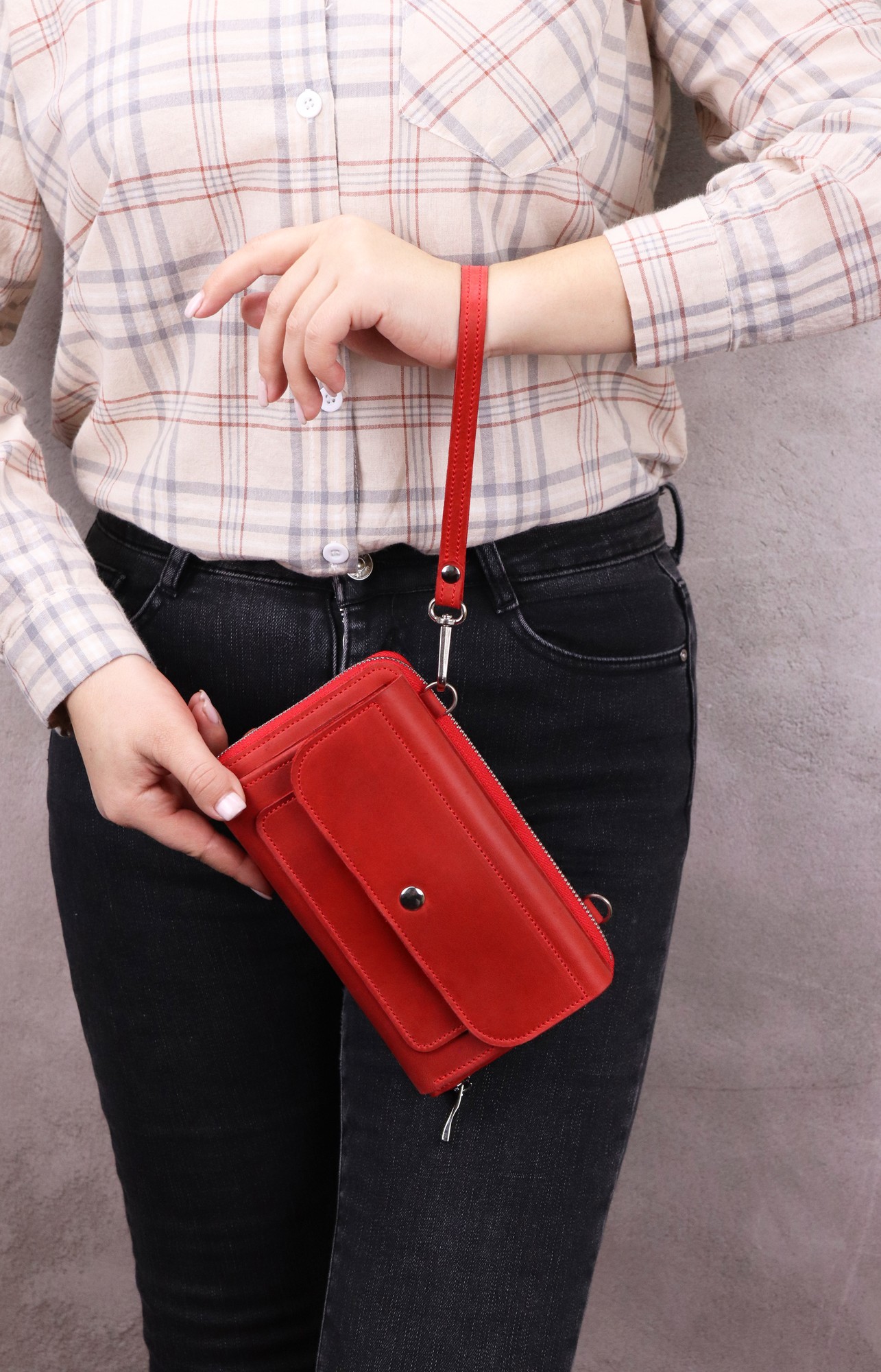 Leather Smartphone Crossbody Small Bag for Women/ Purse for iPhone 14 Pro with wrist strap/ Red/ 1011