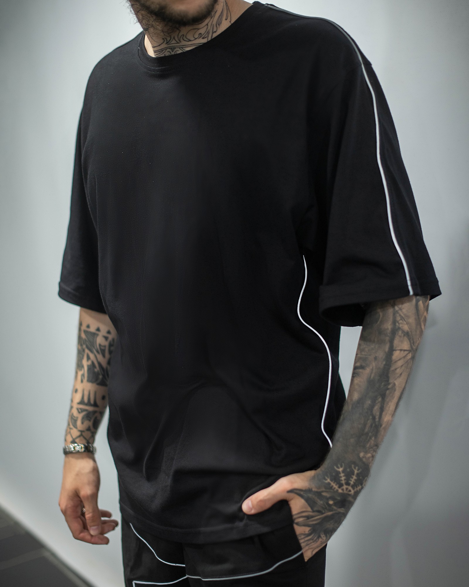 Oversize T-shirt OGONPUSHKA Xeed black with reflective edging