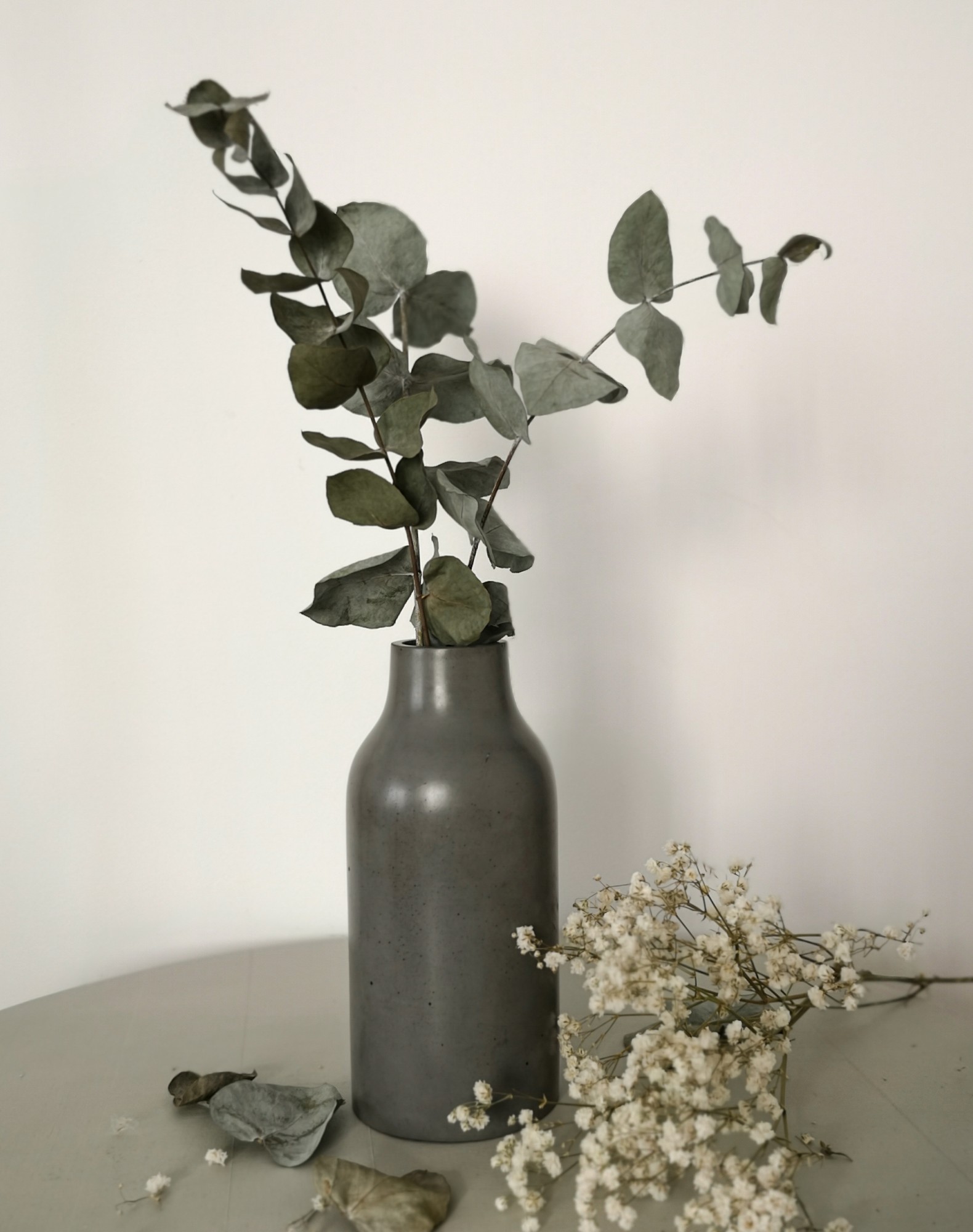 Modern concrete vase