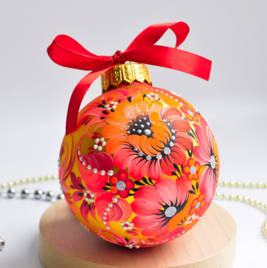 Poppy Christmas ornament - Petrykivka floral bauble