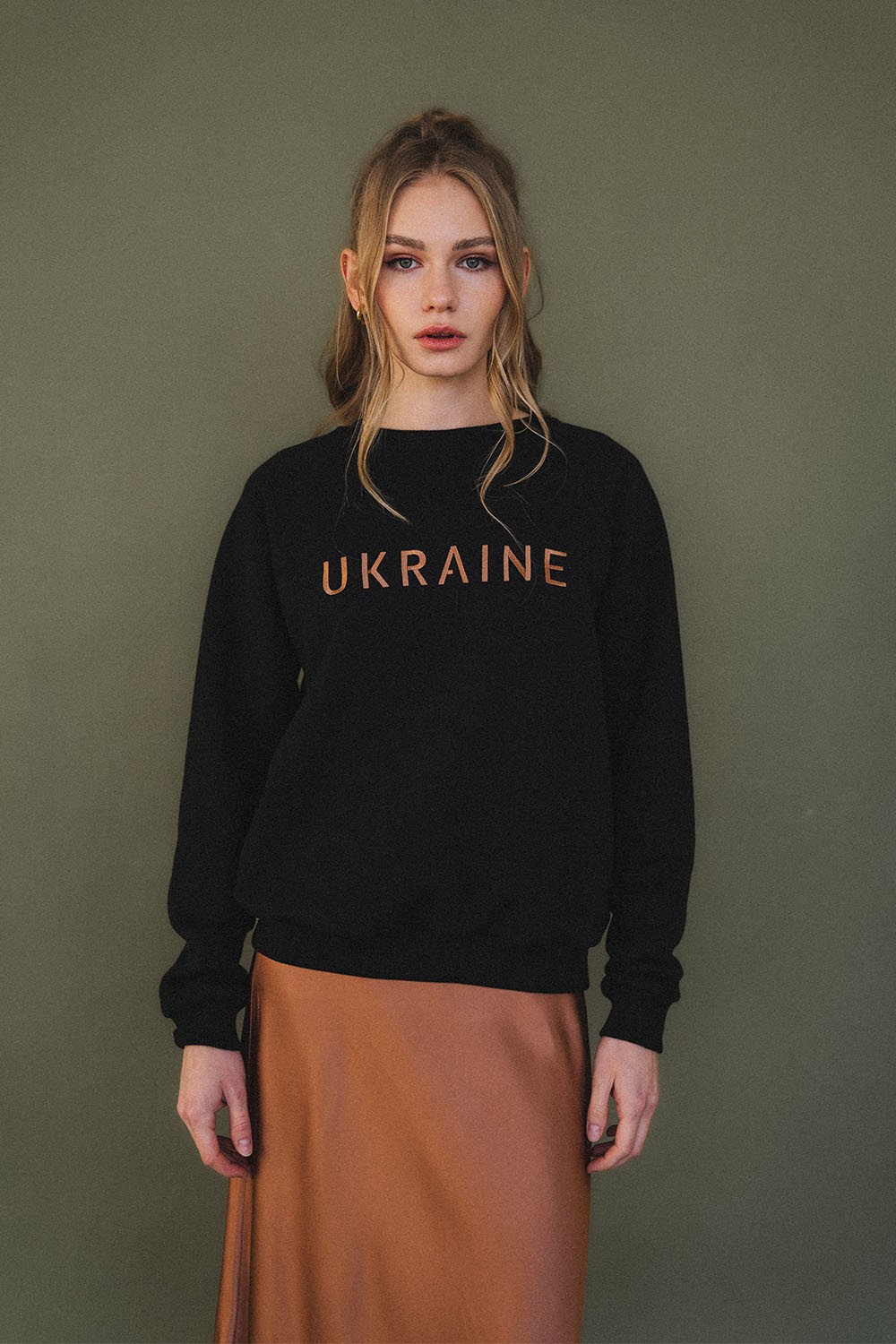 Embroidered sweatshirt 'UKRAINE' in black