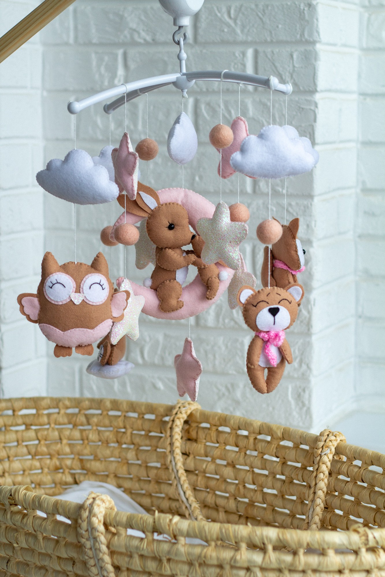 Baby girl mobile 25885 from WoollyFox with donate to u24