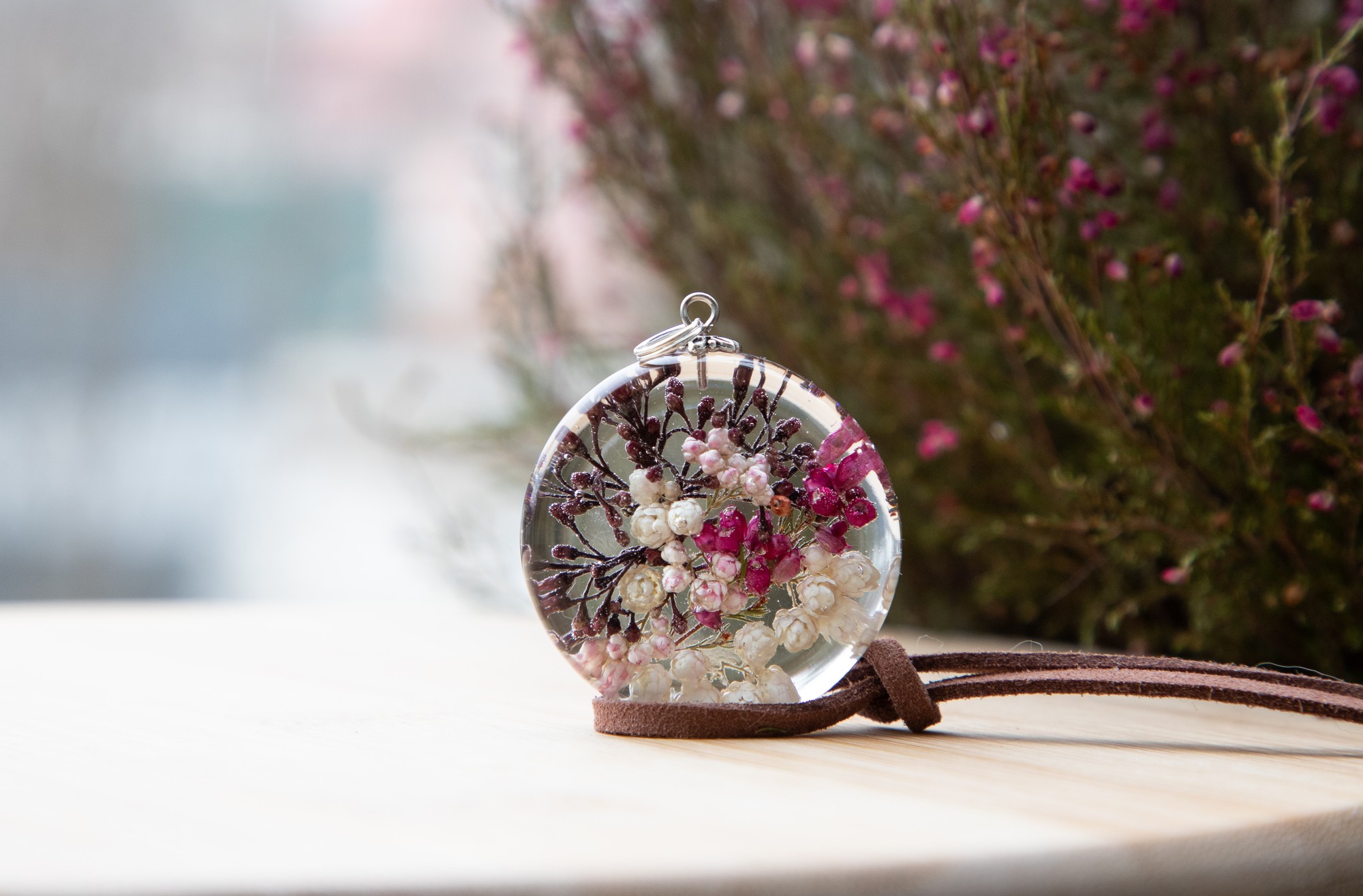 Resin flower necklace, real flower jewelry