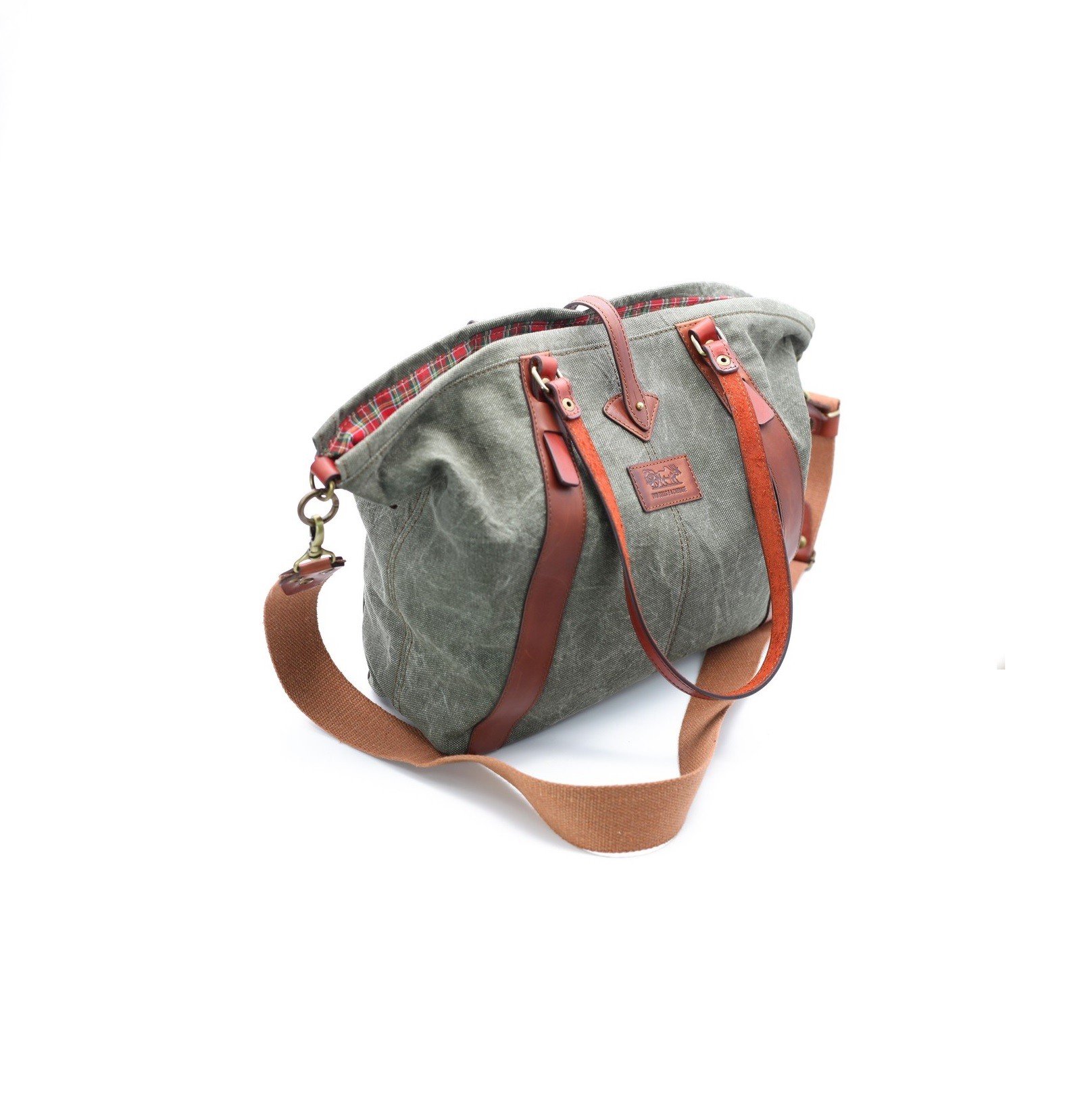 Canvas bag with natural leather parts. Bombaccio model