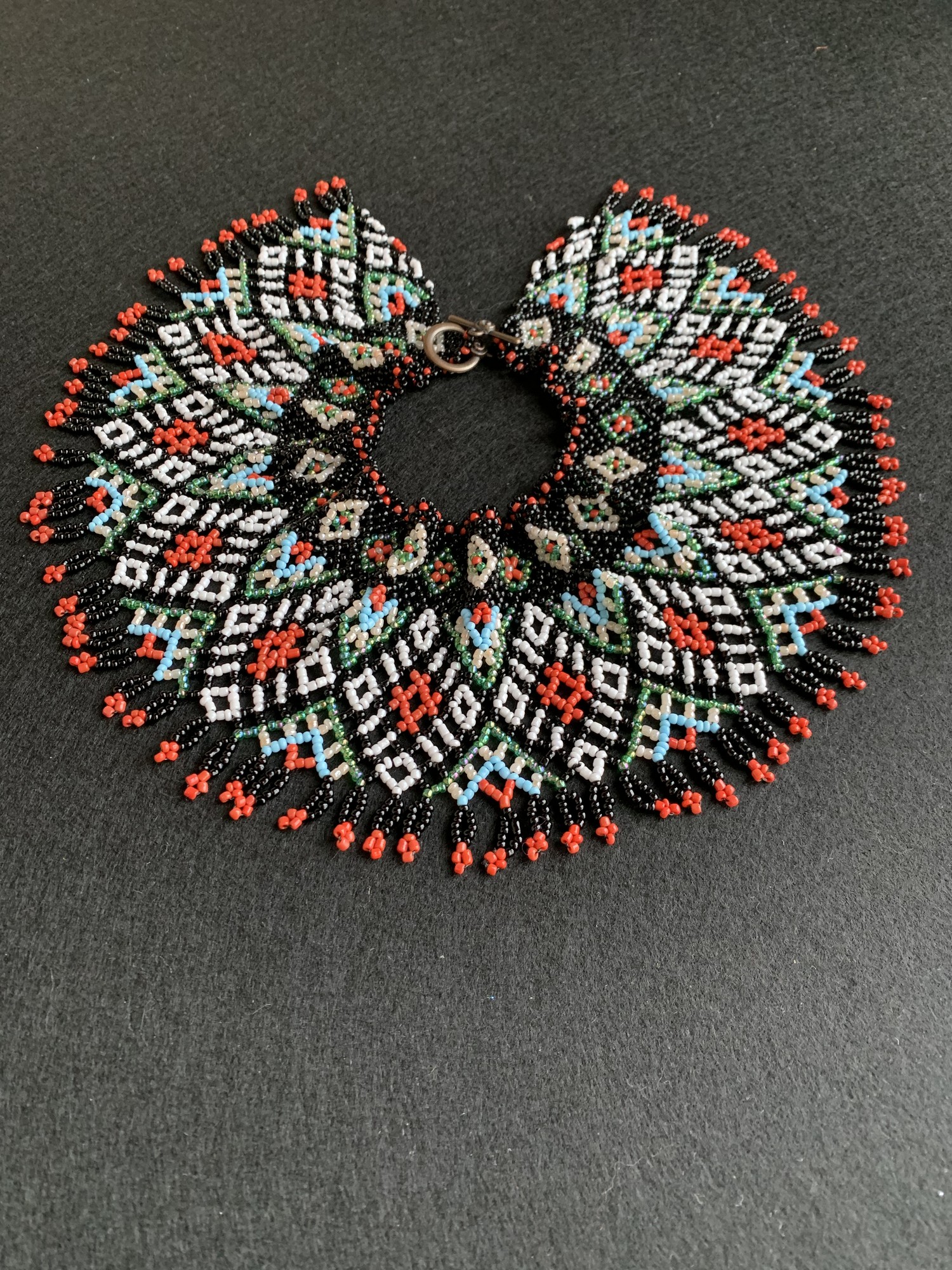 Peasant Ukrainian jewelry, folk necklace made of handmade beads, ethnic folk jewelry