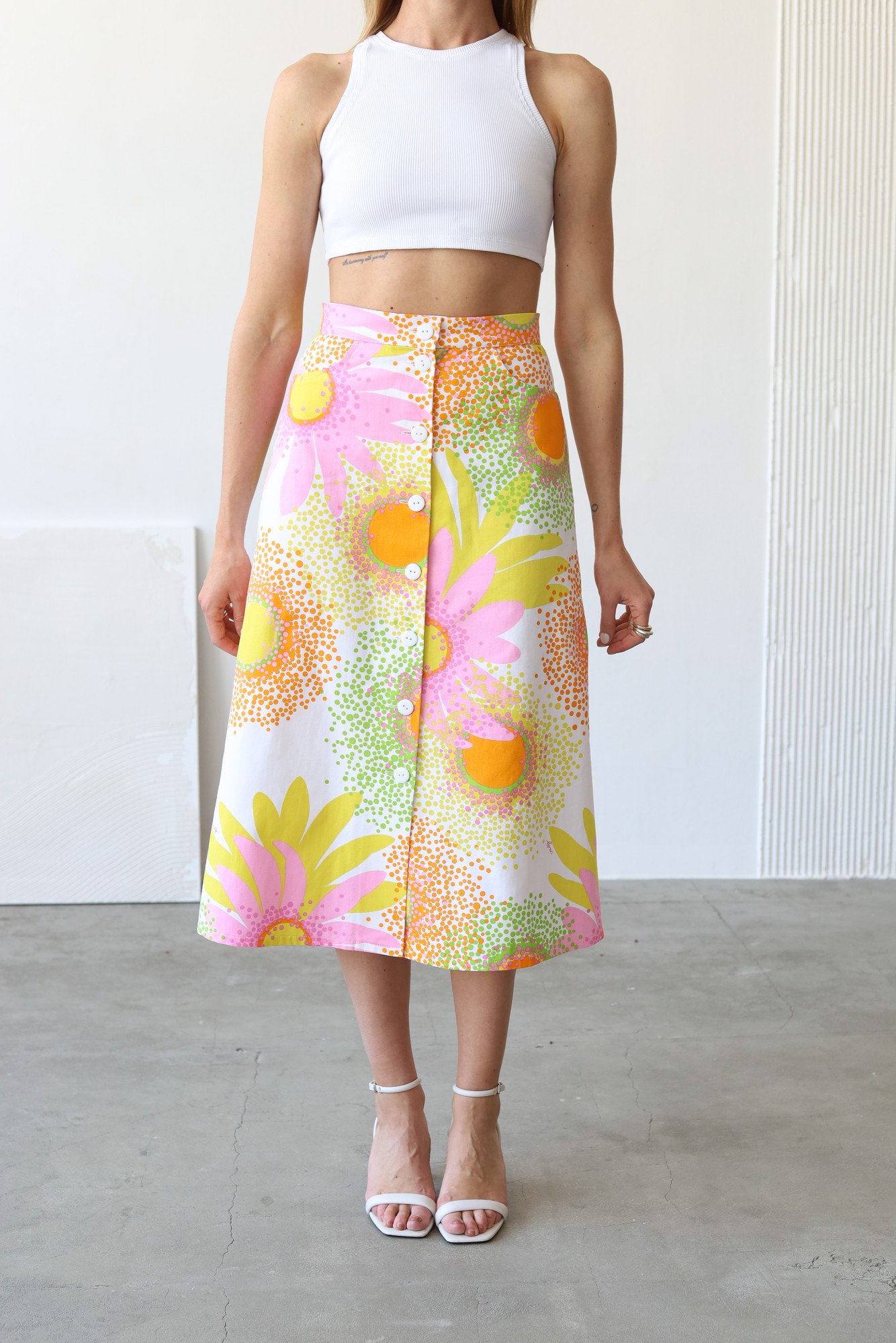 A-line skirt made of cotton in a large flower print
