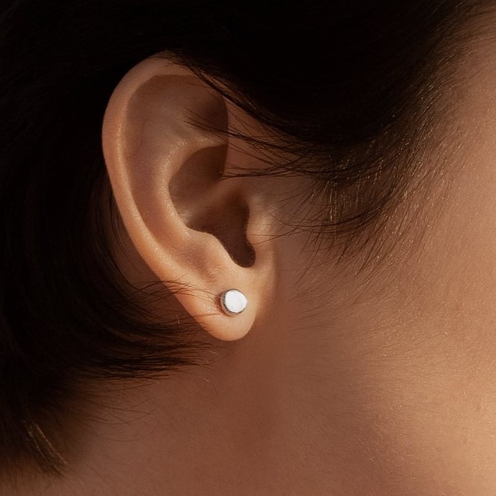 Dot earrings