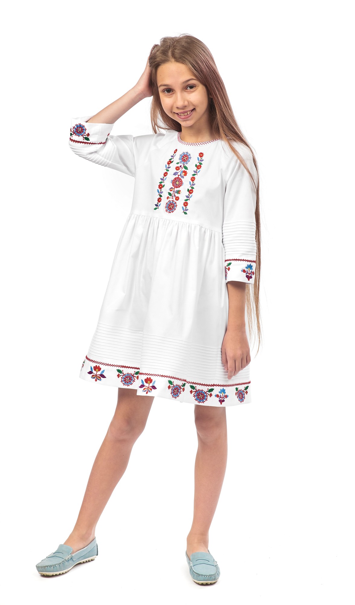 Embroidered dress for girls 04-20/09