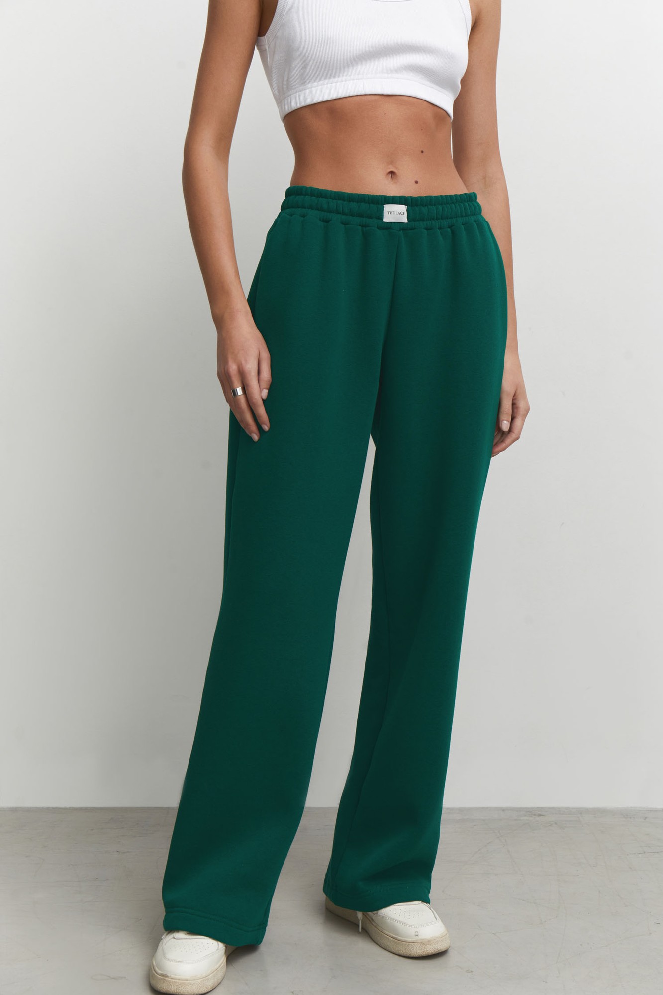 Wide jogger pants in green