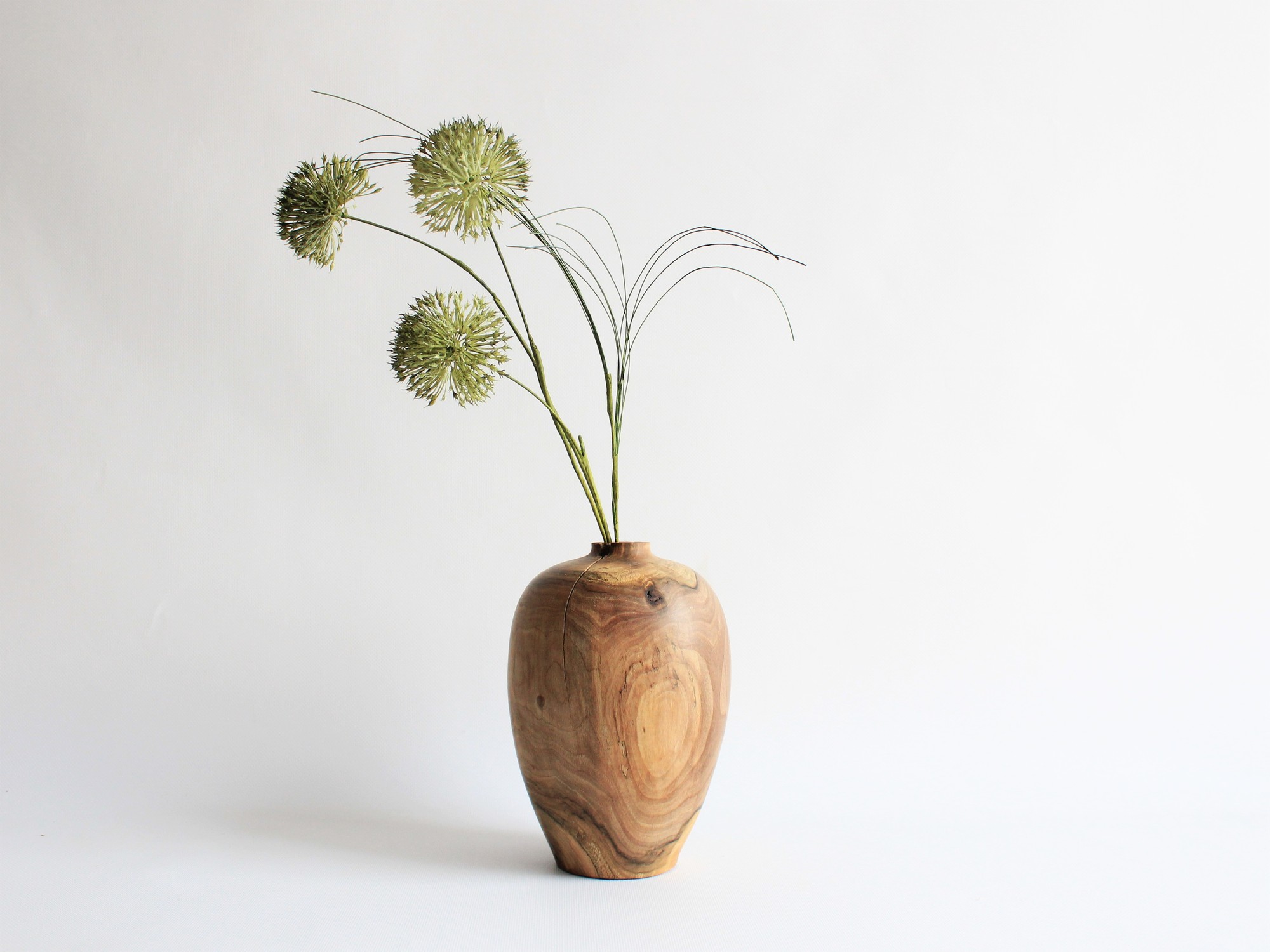 Wood vase ikebana