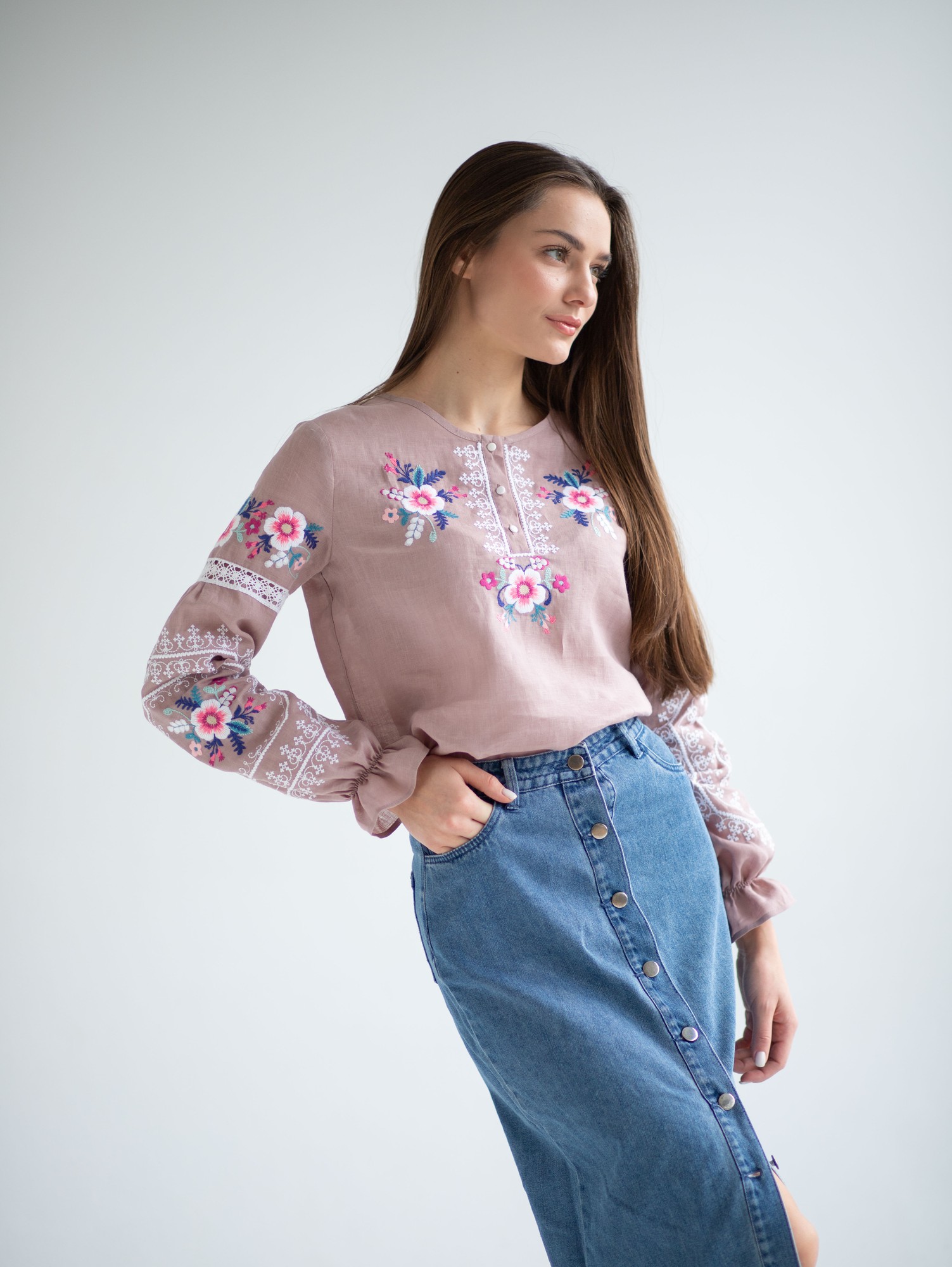 Woman's embroidered blouse dusty rose 272-19/00