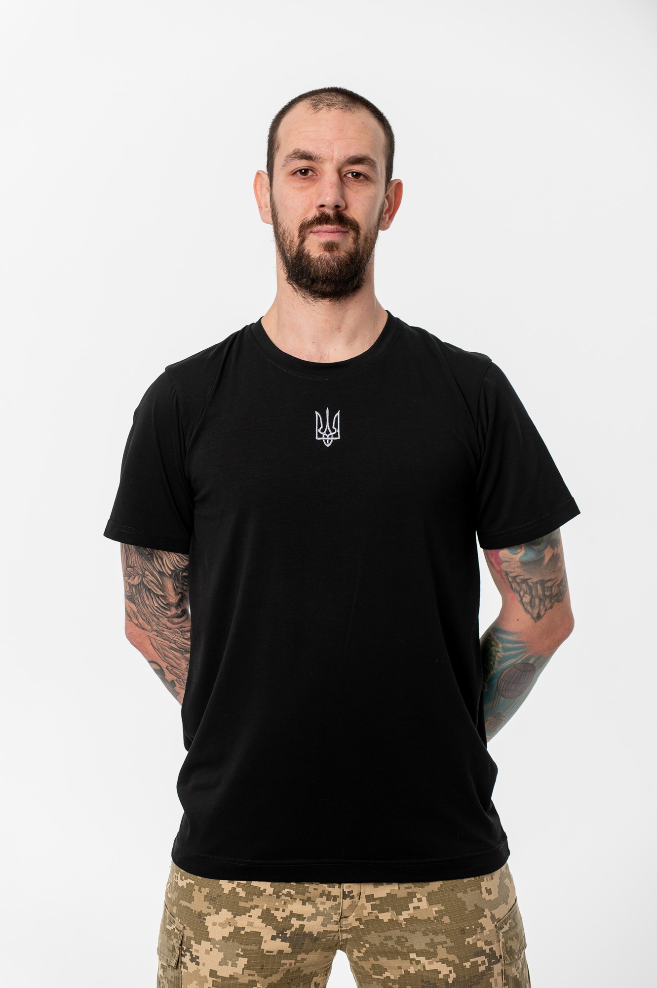 Men's t-shirt with embroidery 