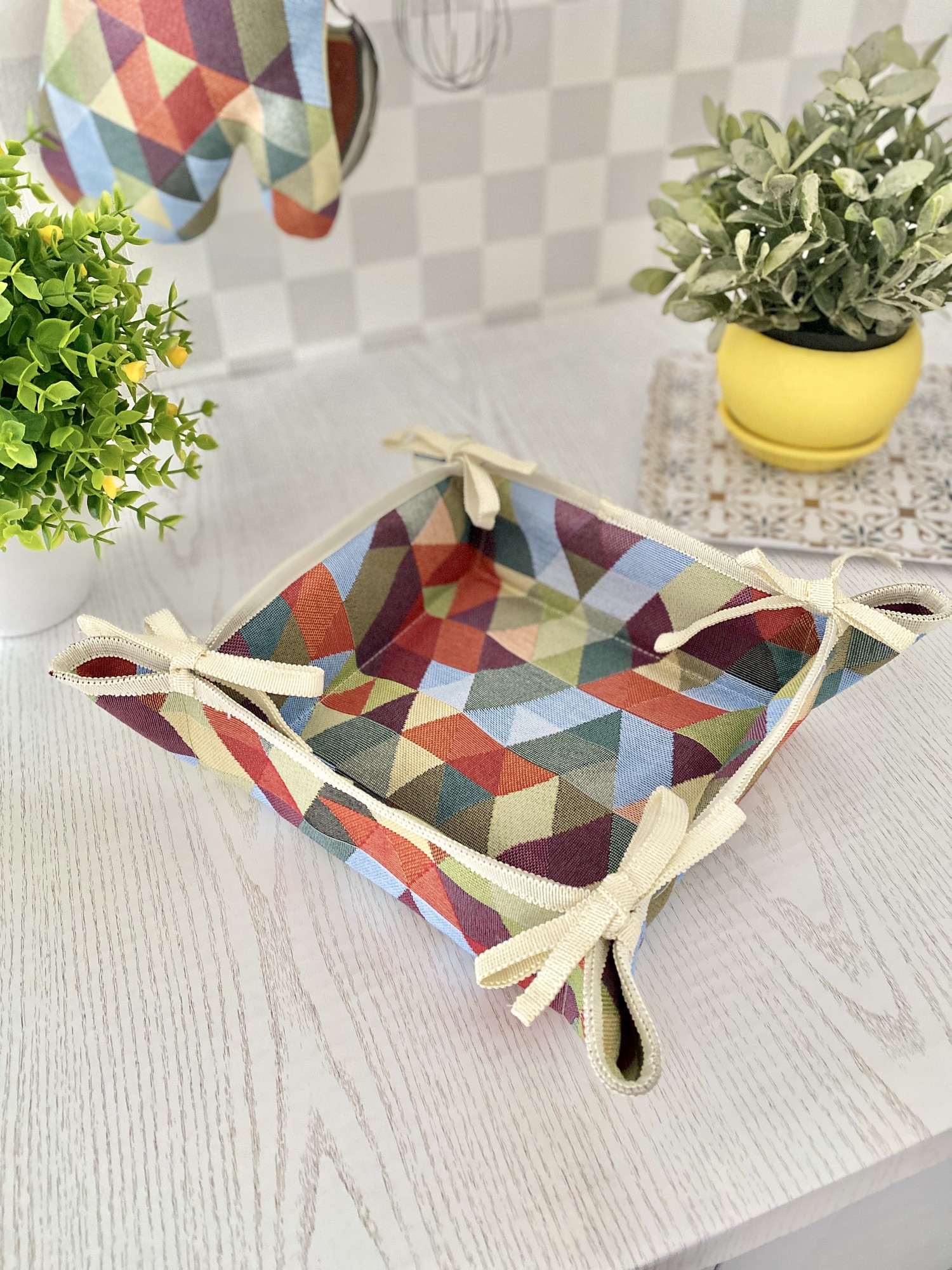 Basket for sweets and cookies . Tapestry bread basket.