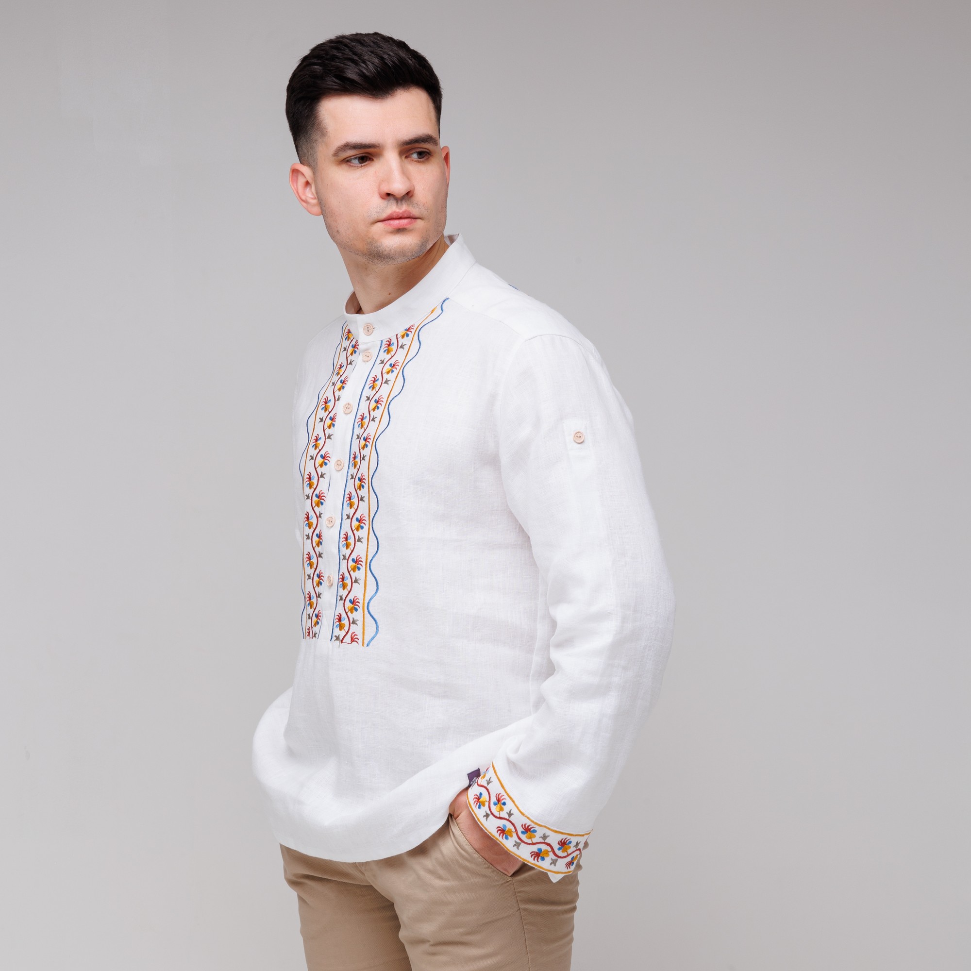 Men's embroidered shirt 