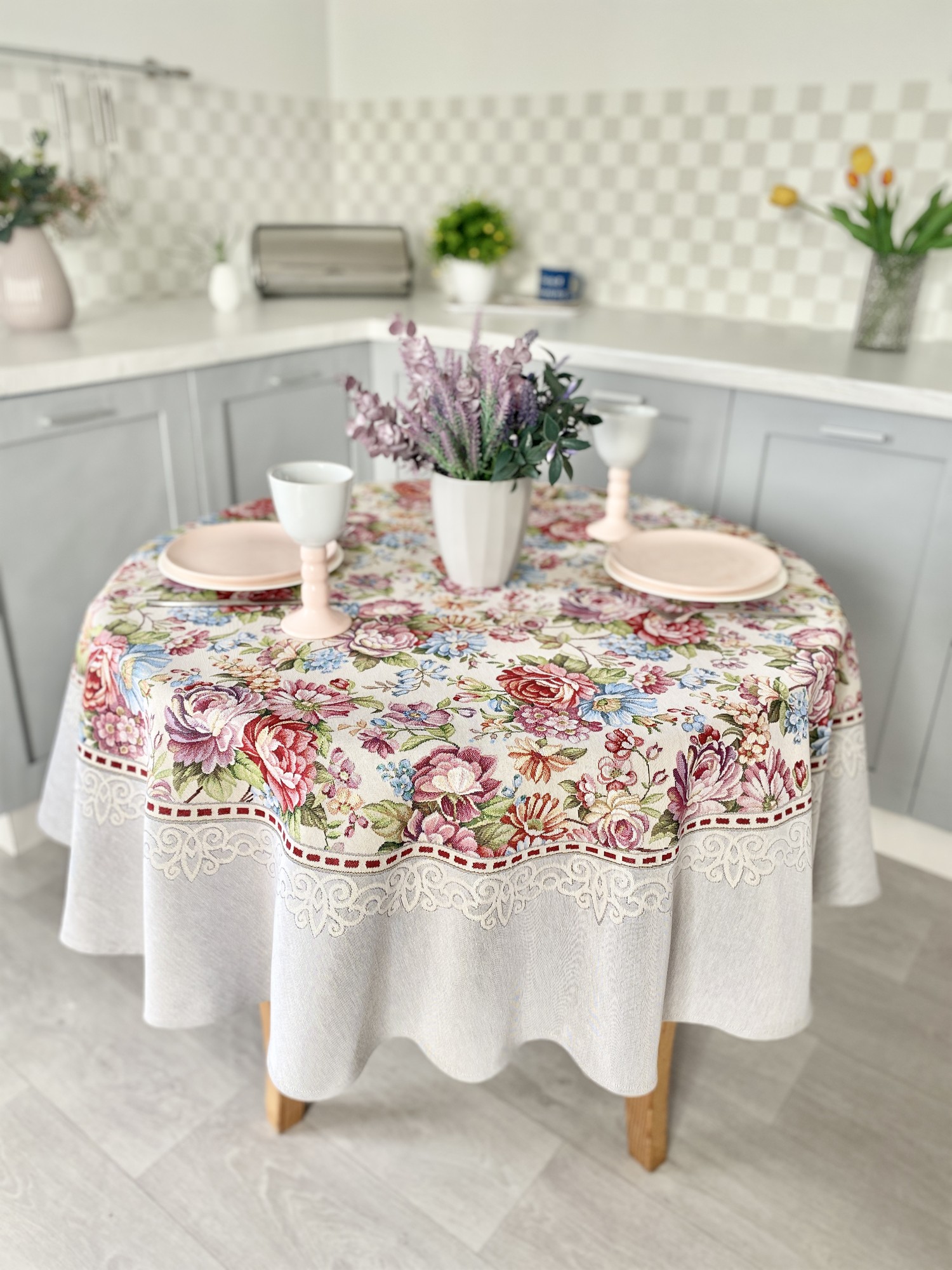 Tapestry tablecloth for round table ø160 cm,/63 in. round 30833 from