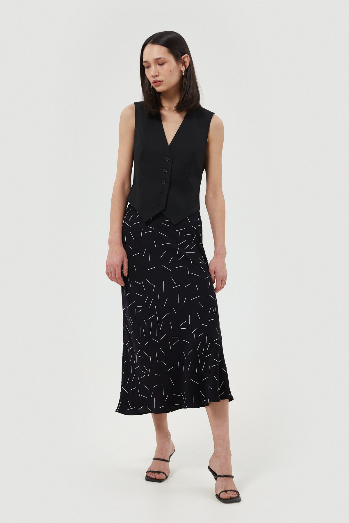 Black viscose midi skirt in geometric print