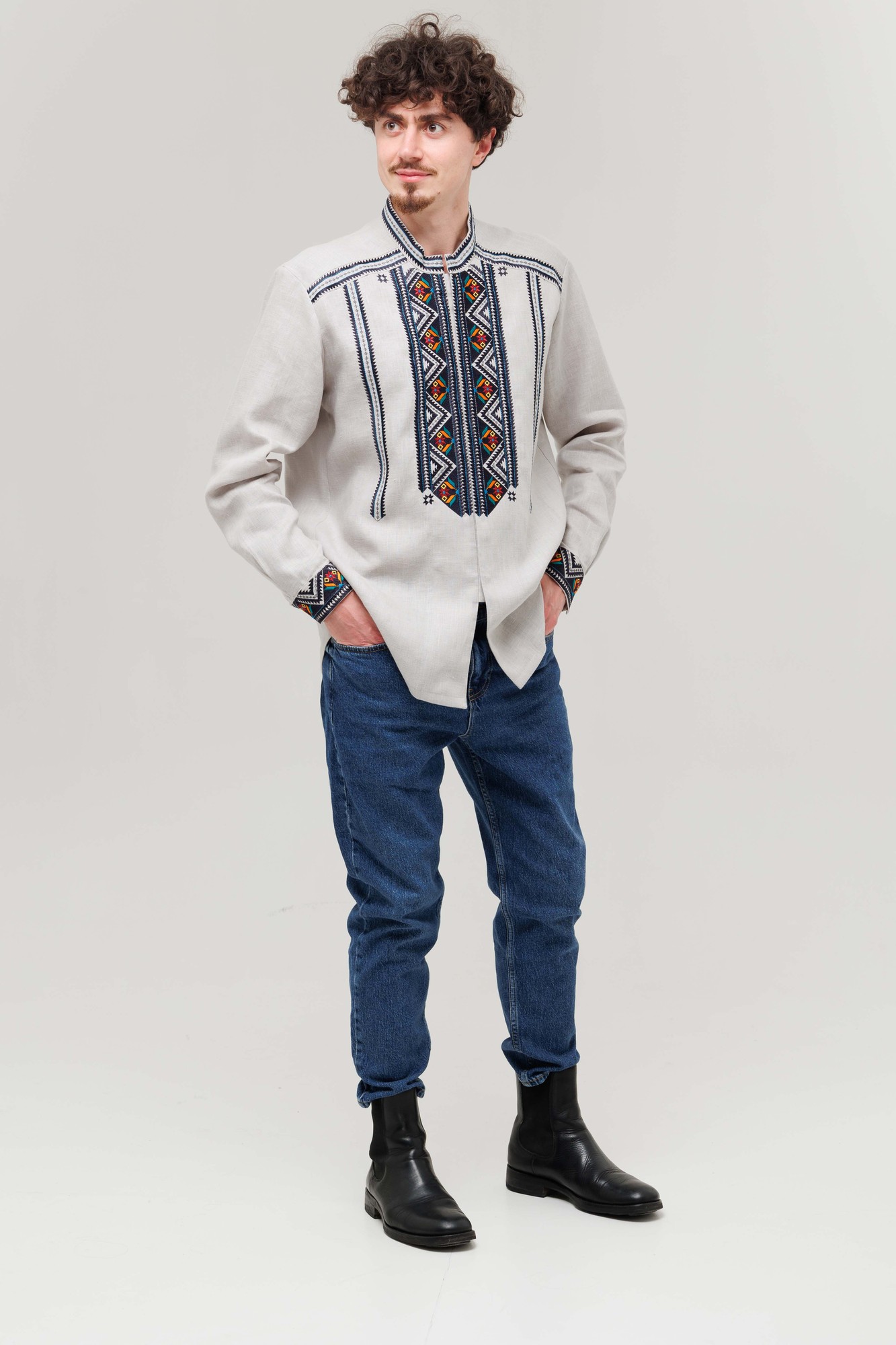 Men's embroidered shirt "Dolyna"