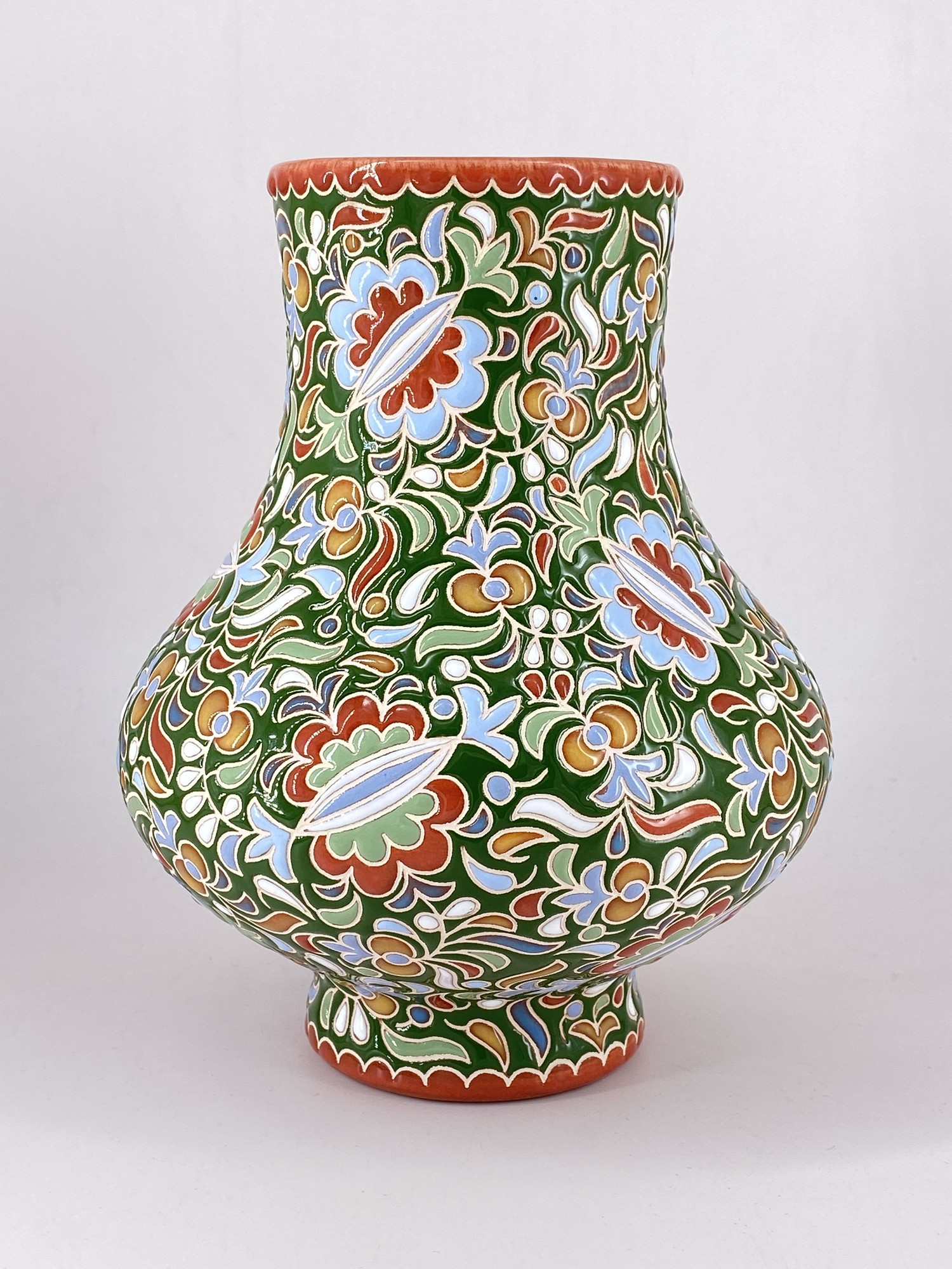 Vase 31738 from Quru Isar with donate to u24