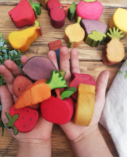 Wooden vegetable toys\ Wooden fruits and vegetables