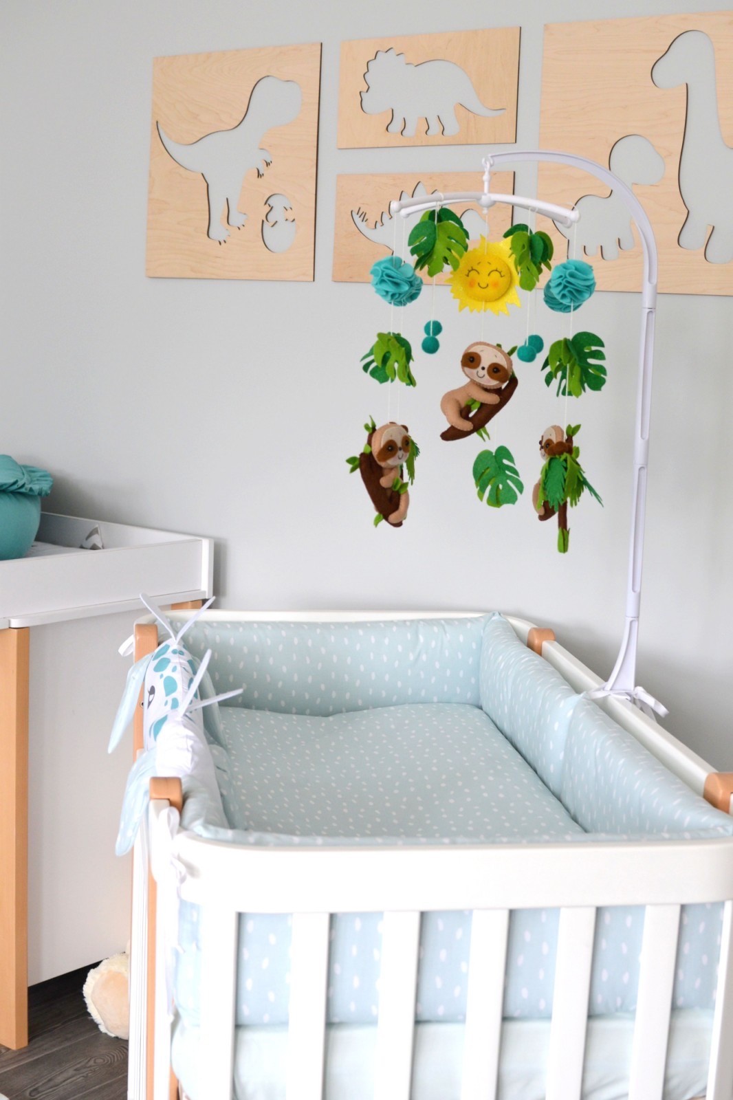 Musical baby mobile with bracket, Baby mobile "Jungle sloths"