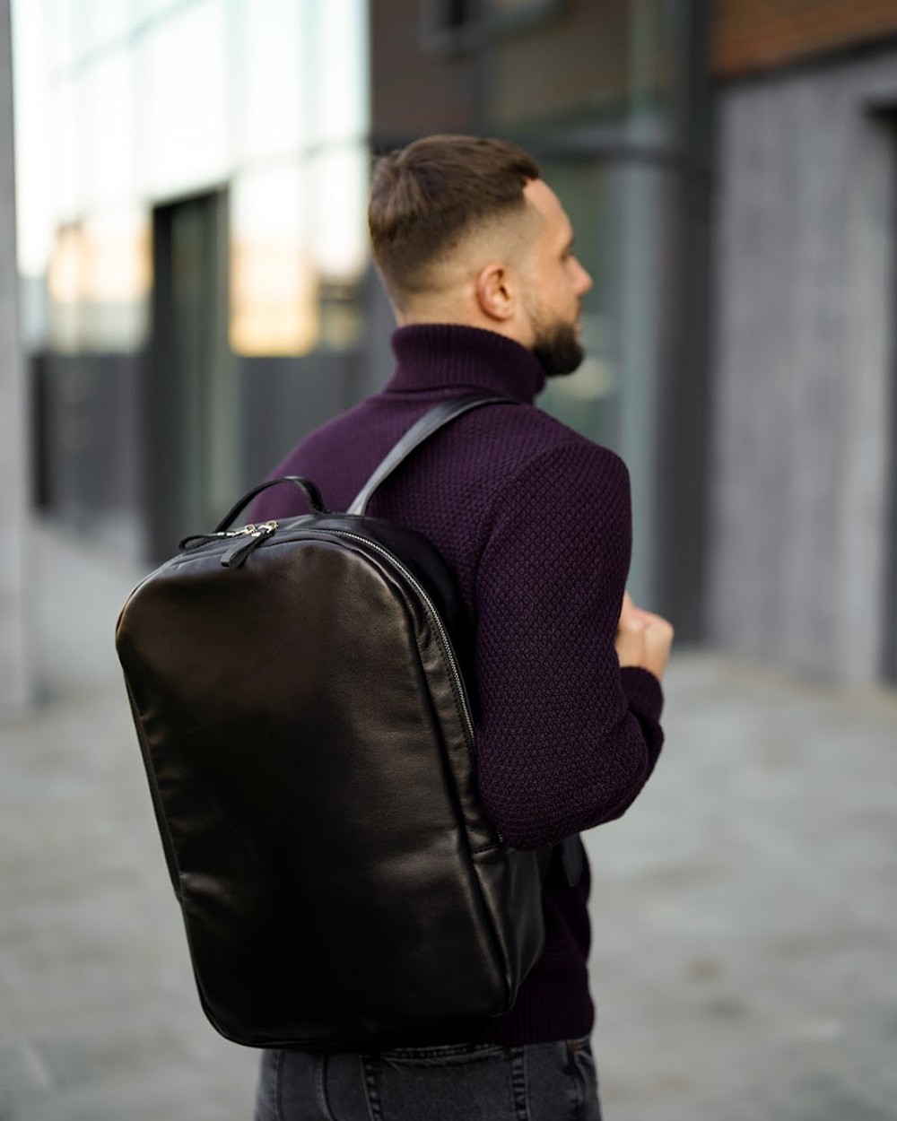 Minimal M leather backpack