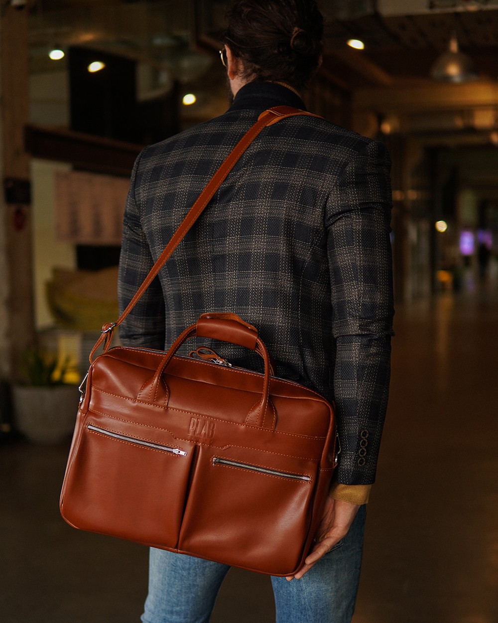 Leather business briefcase 32954 from Plab company with donate to u24