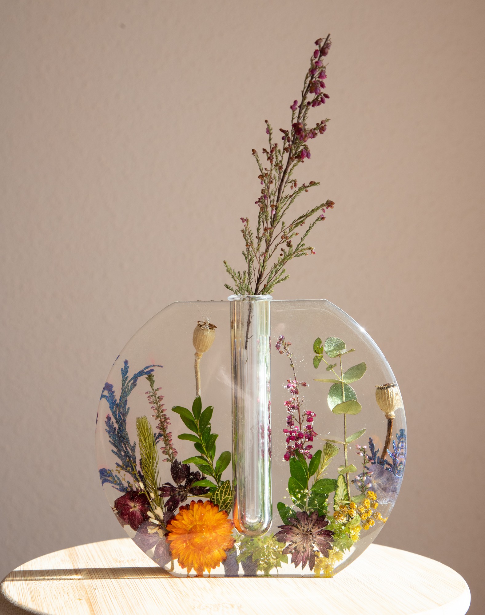 Resin vase with pressed flowers, Home decor vase, Handmade colorful vase