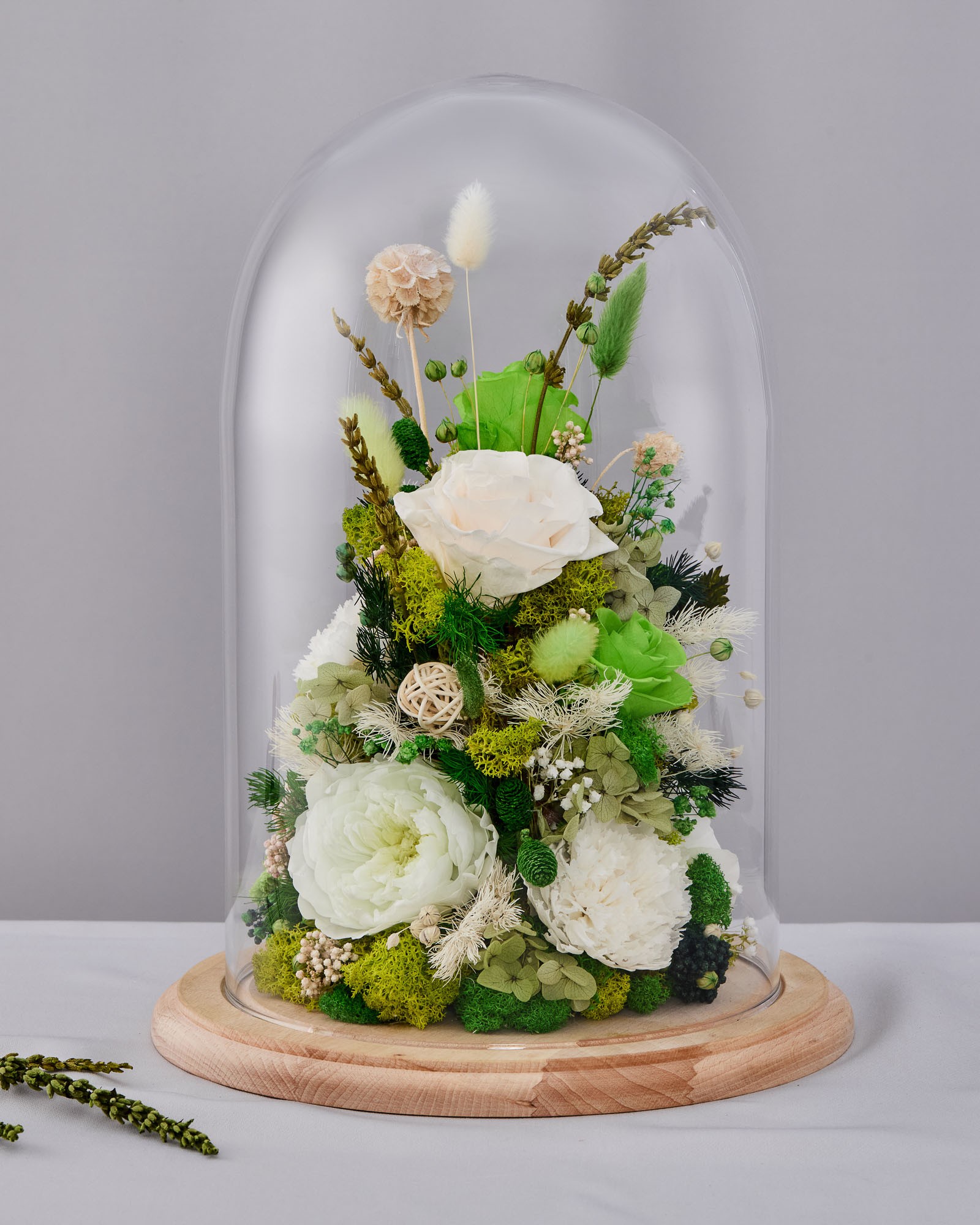 Flowers in glass dome "spring" 34749 from Floretta Flowers with